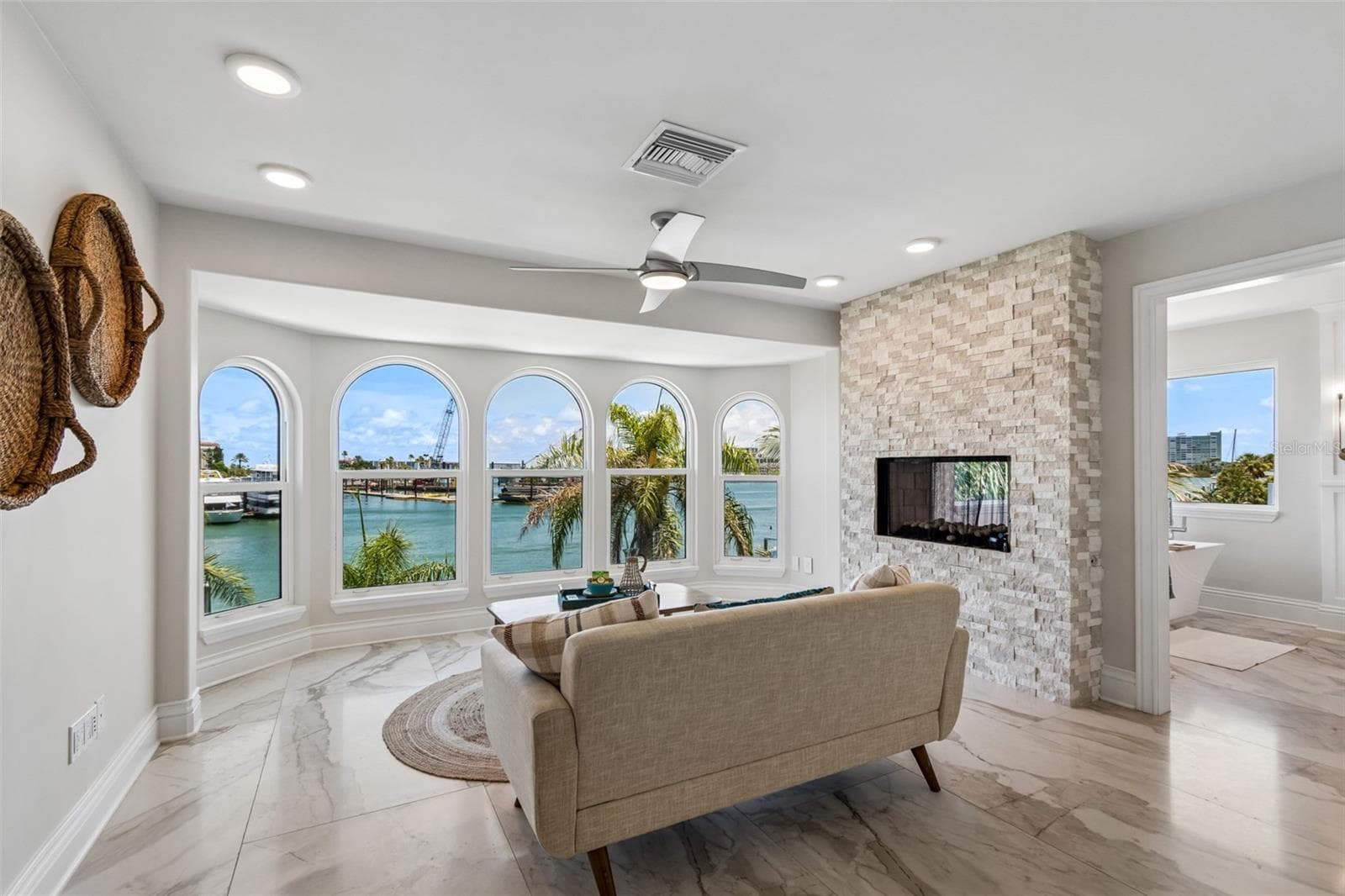 Single Family Residence at 136 DEVON DR, CLEARWATER BEACH, photo 51 of 83