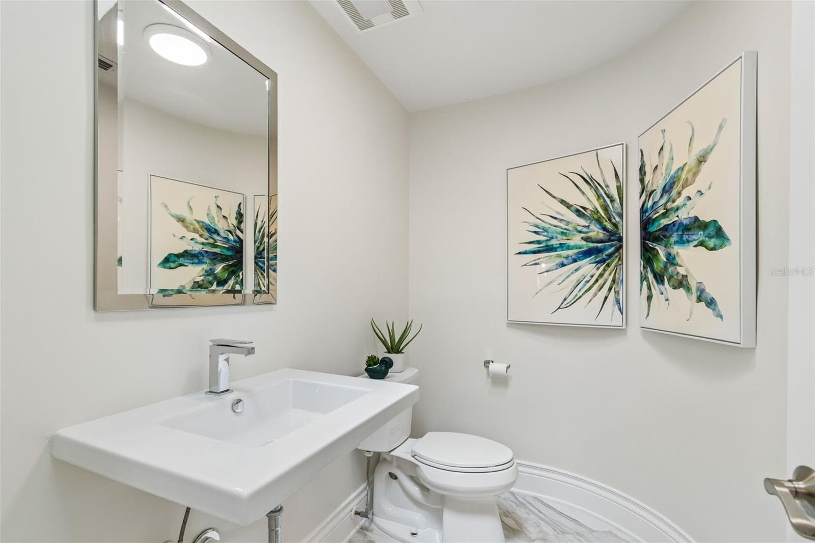 Single Family Residence at 136 DEVON DR, CLEARWATER BEACH, photo 59 of 83