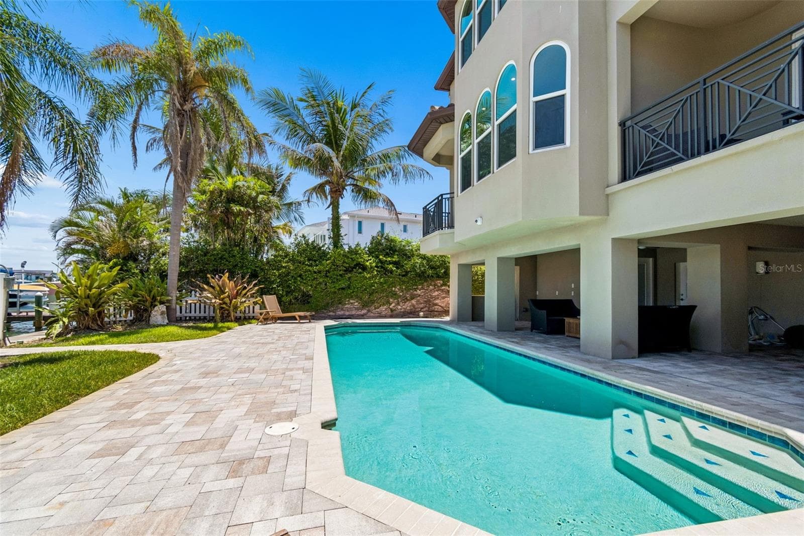 Single Family Residence at 136 DEVON DR, CLEARWATER BEACH, photo 67 of 83
