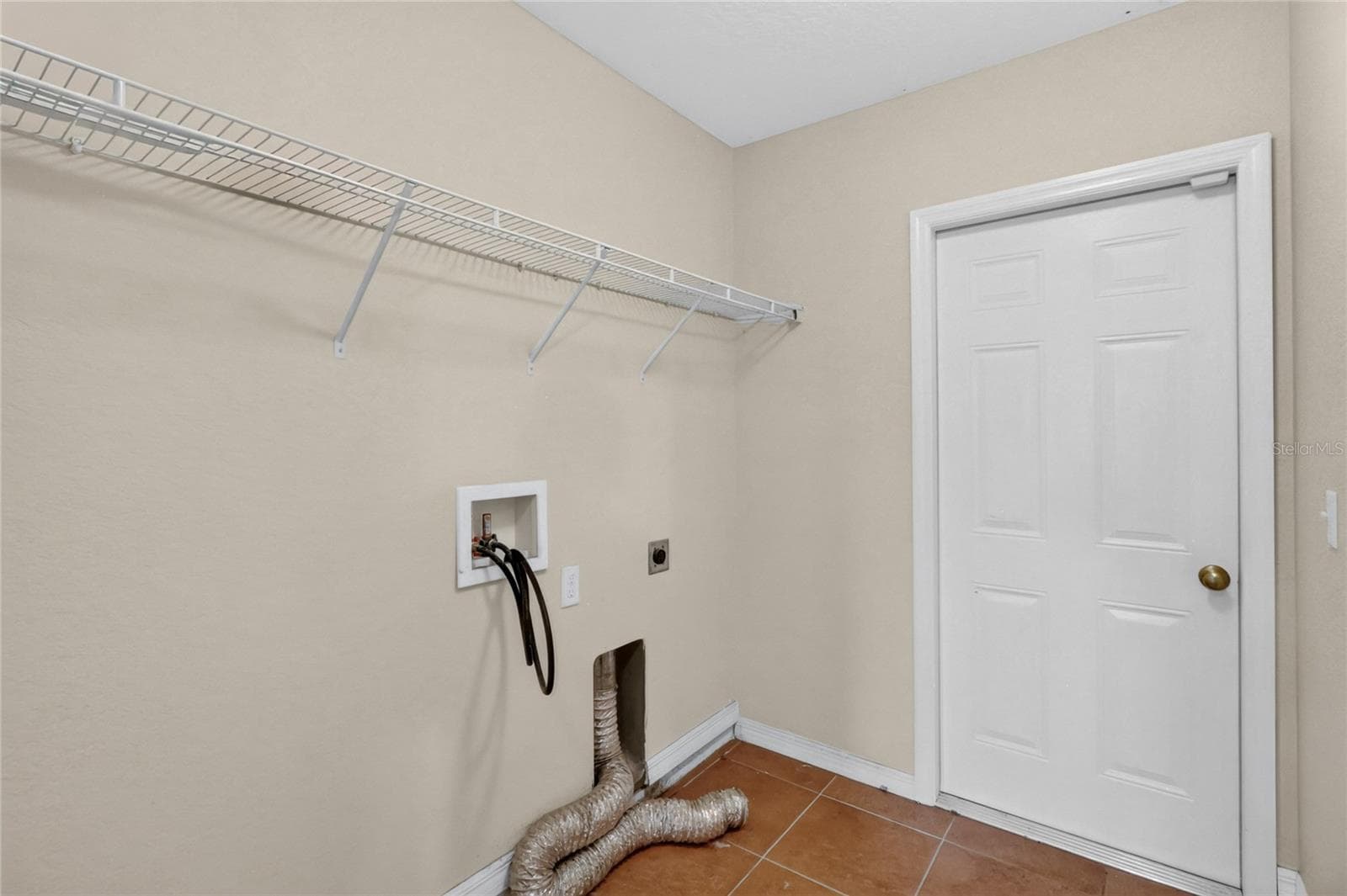 Single Family Residence at 106 MAJESTIC GARDENS CT, WINTER HAVEN, photo 14 of 33