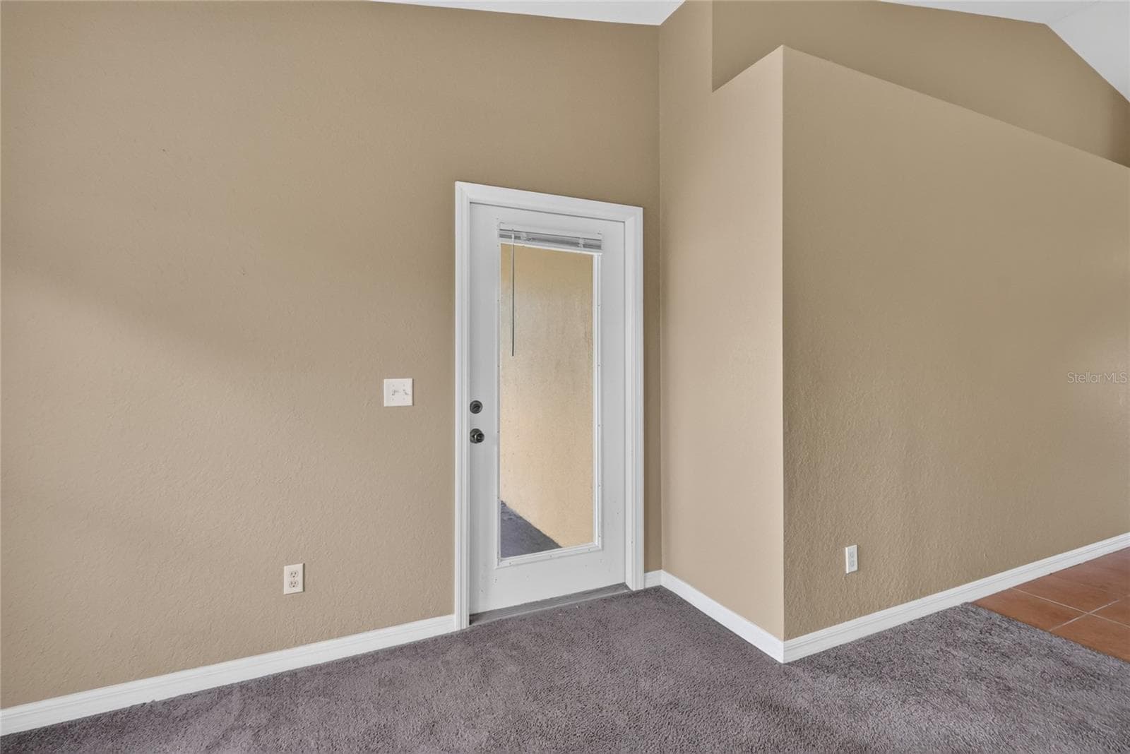 Single Family Residence at 106 MAJESTIC GARDENS CT, WINTER HAVEN, photo 15 of 33