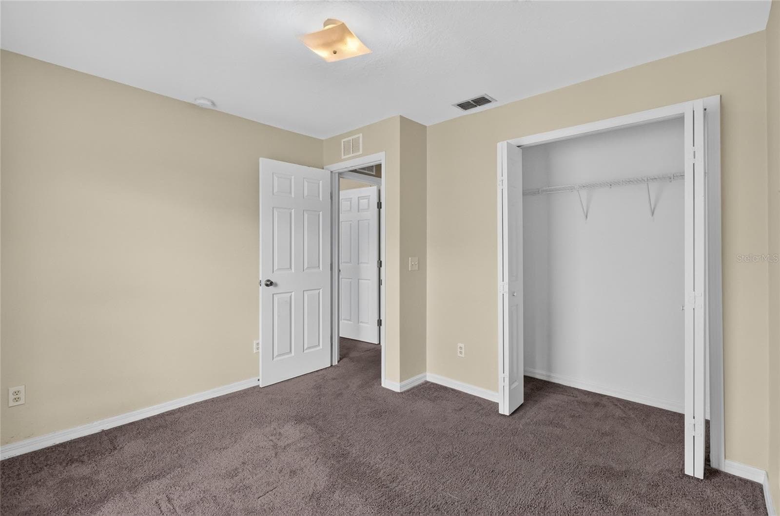 Single Family Residence at 106 MAJESTIC GARDENS CT, WINTER HAVEN, photo 28 of 33