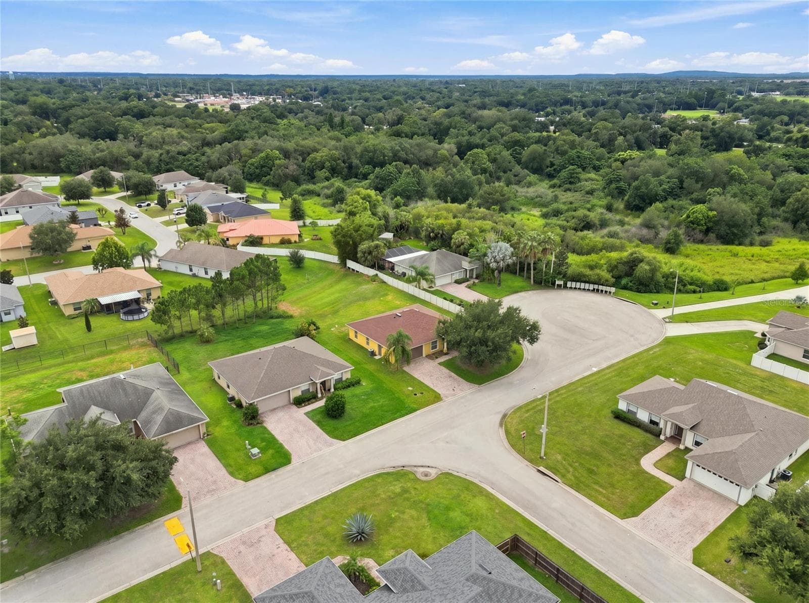 Single Family Residence at 106 MAJESTIC GARDENS CT, WINTER HAVEN, photo 32 of 33