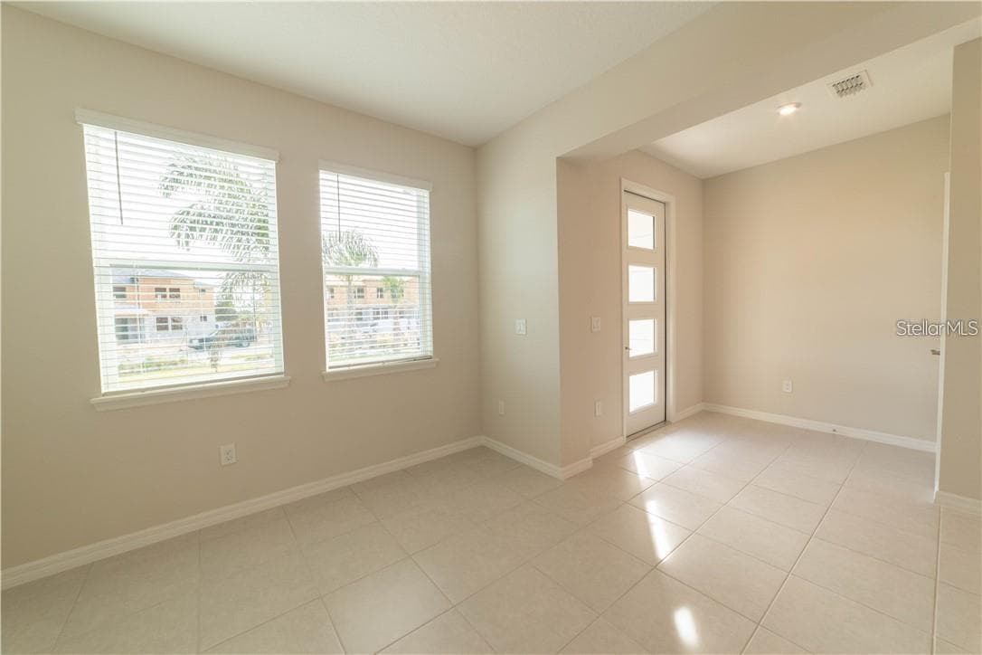 Townhouse at 16306 PRAIRIE SCHOOL DR, WINTER GARDEN, photo 2 of 29