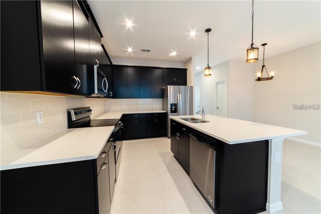 Townhouse at 16306 PRAIRIE SCHOOL DR, WINTER GARDEN, photo 6 of 29