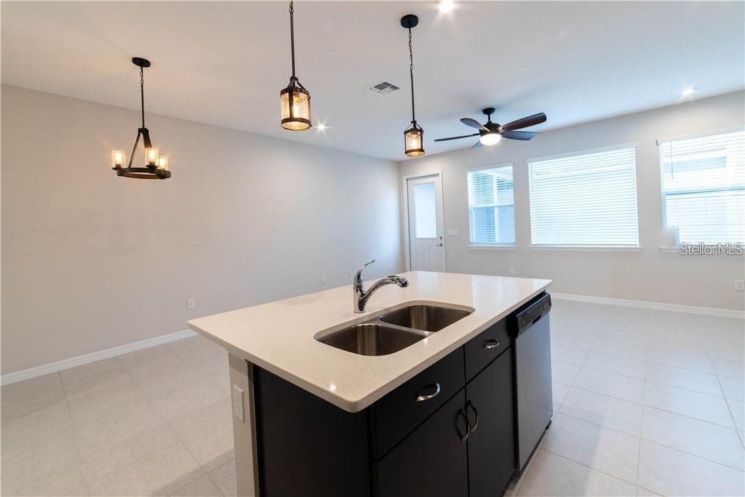Townhouse at 16306 PRAIRIE SCHOOL DR, WINTER GARDEN, photo 7 of 29