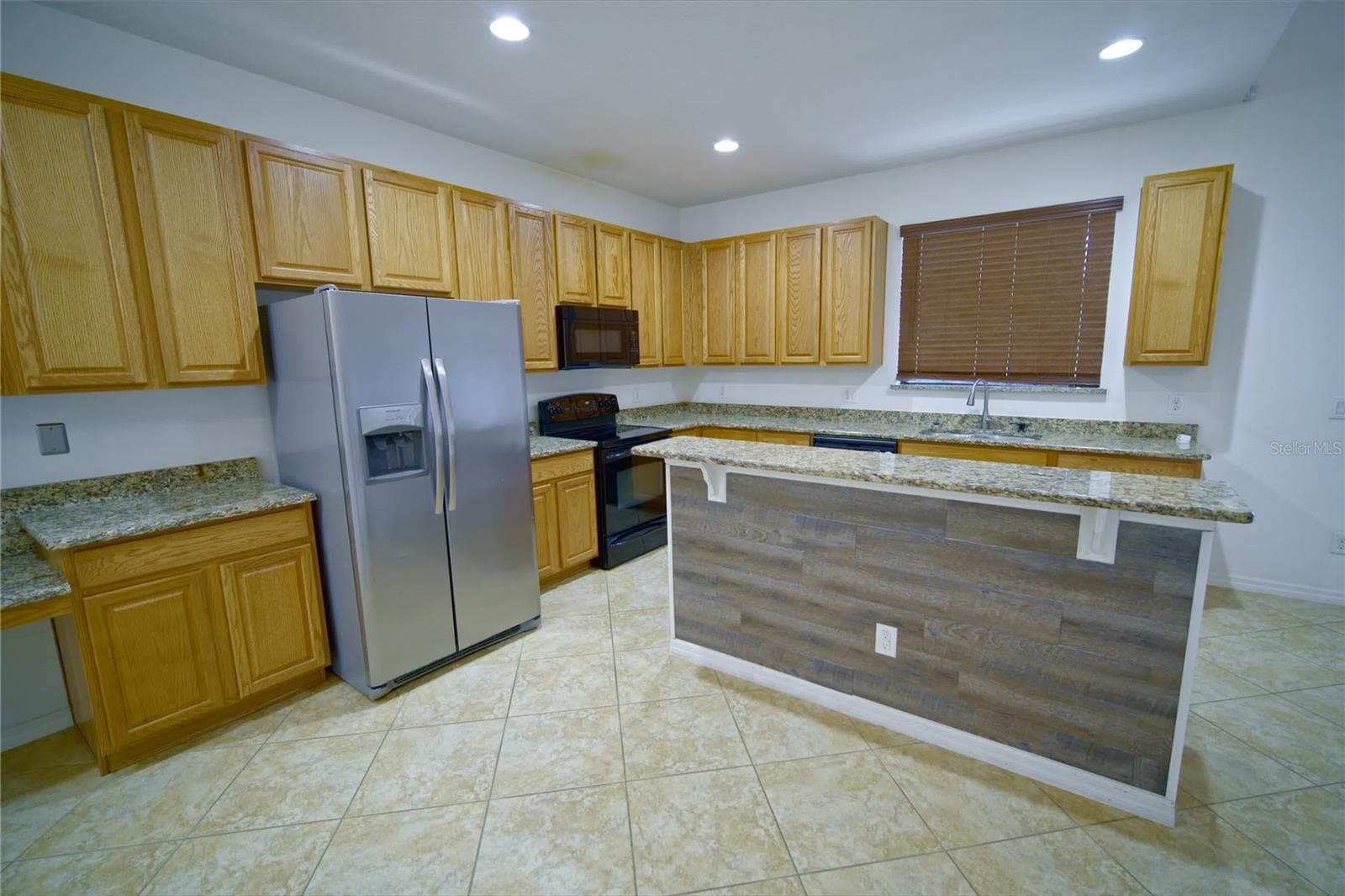 Single Family Residence at 3087 POINTE PLACE AVE, KISSIMMEE, photo 9 of 25