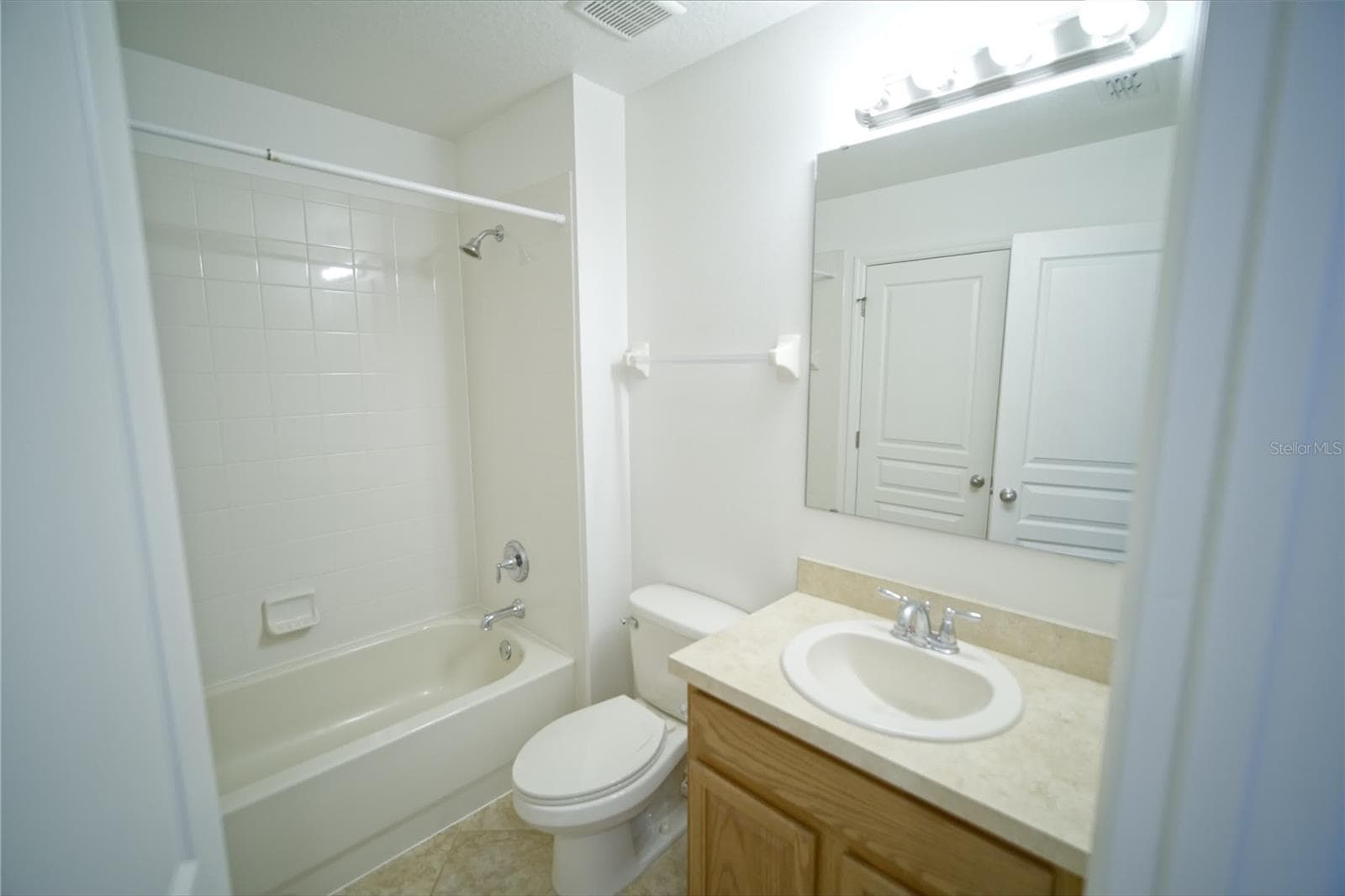 Single Family Residence at 3087 POINTE PLACE AVE, KISSIMMEE, photo 19 of 25