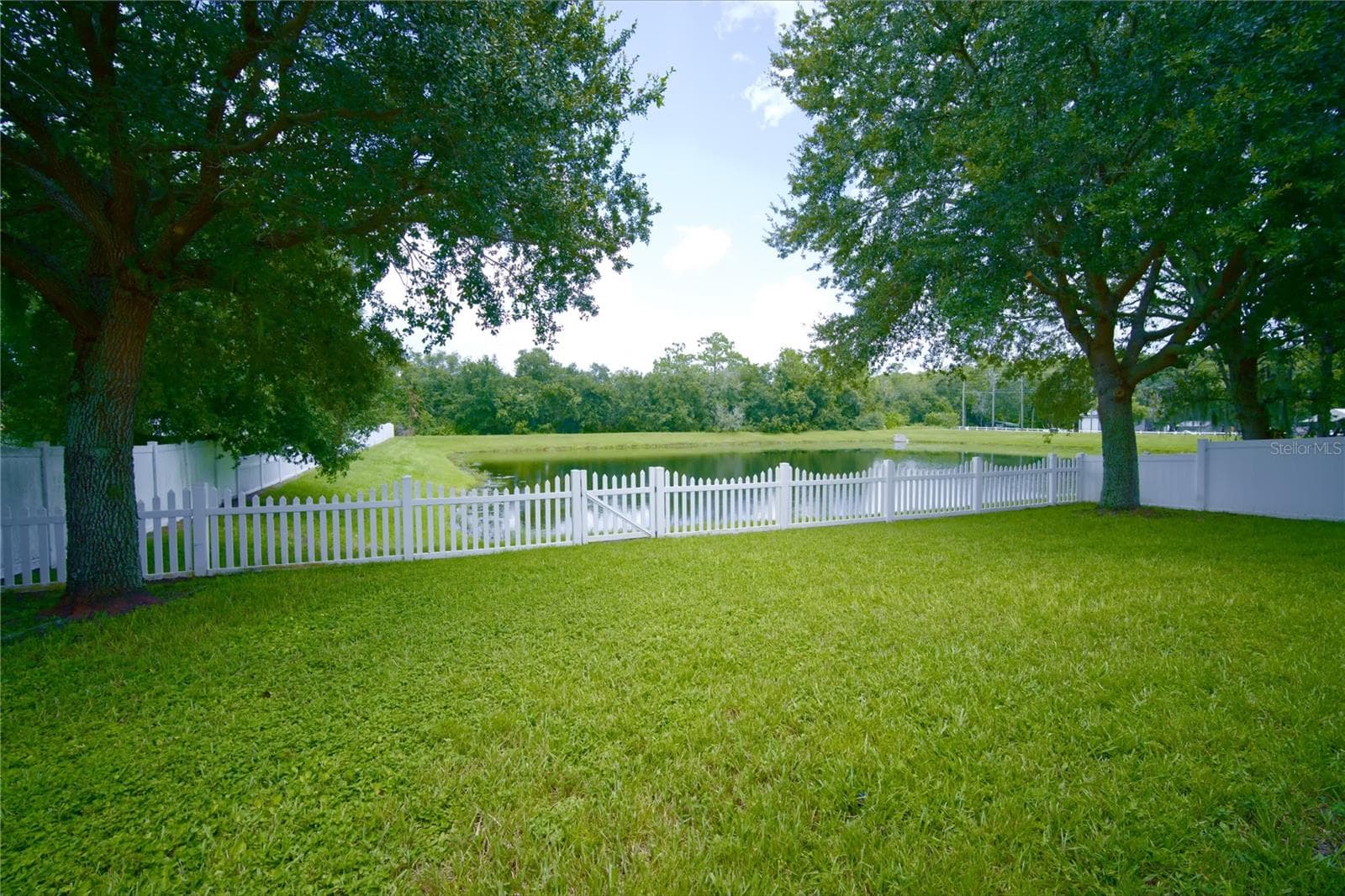 Single Family Residence at 3087 POINTE PLACE AVE, KISSIMMEE, photo 23 of 25