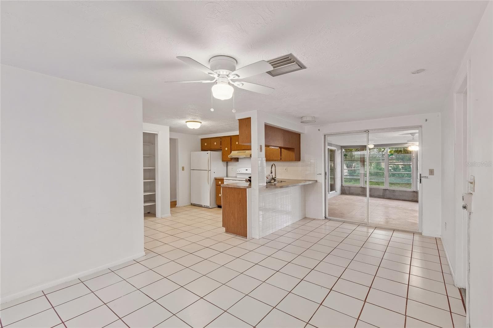 Single Family Residence at 3416 CHAUNCY RD, HOLIDAY, photo 13 of 26