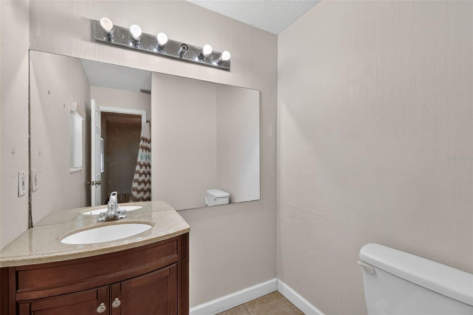 Single Family Residence at 13581 SE 48TH CT, SUMMERFIELD, photo 19 of 37
