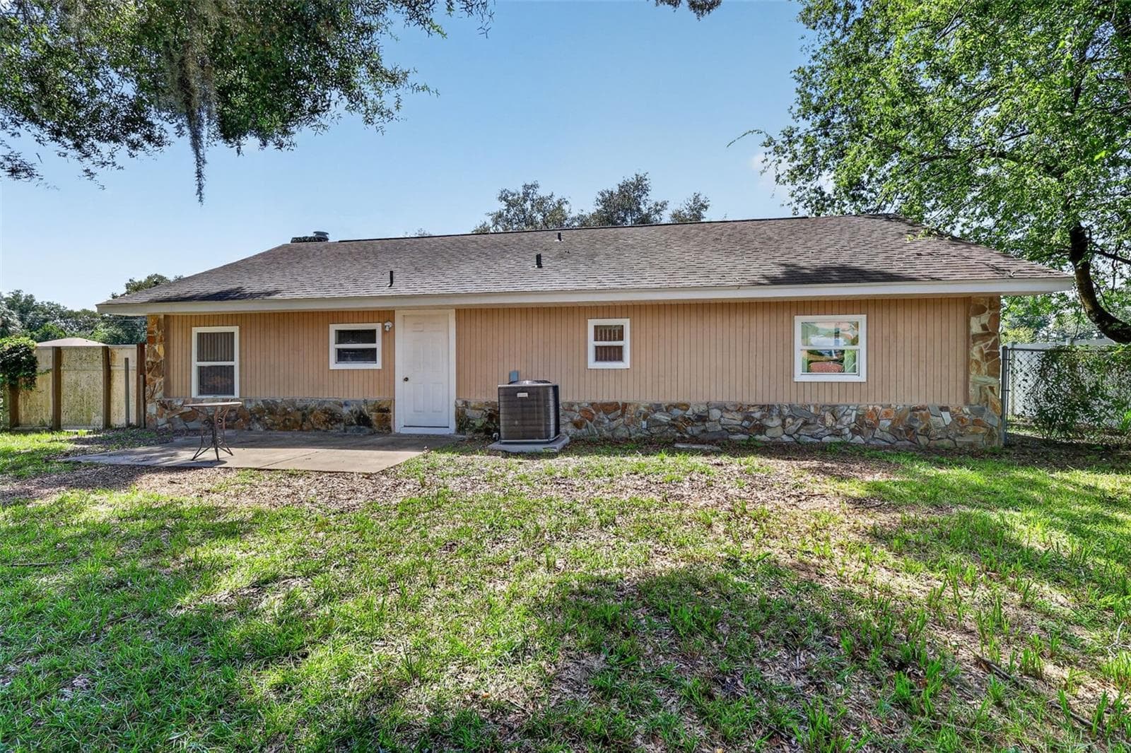 Single Family Residence at 13581 SE 48TH CT, SUMMERFIELD, photo 28 of 37