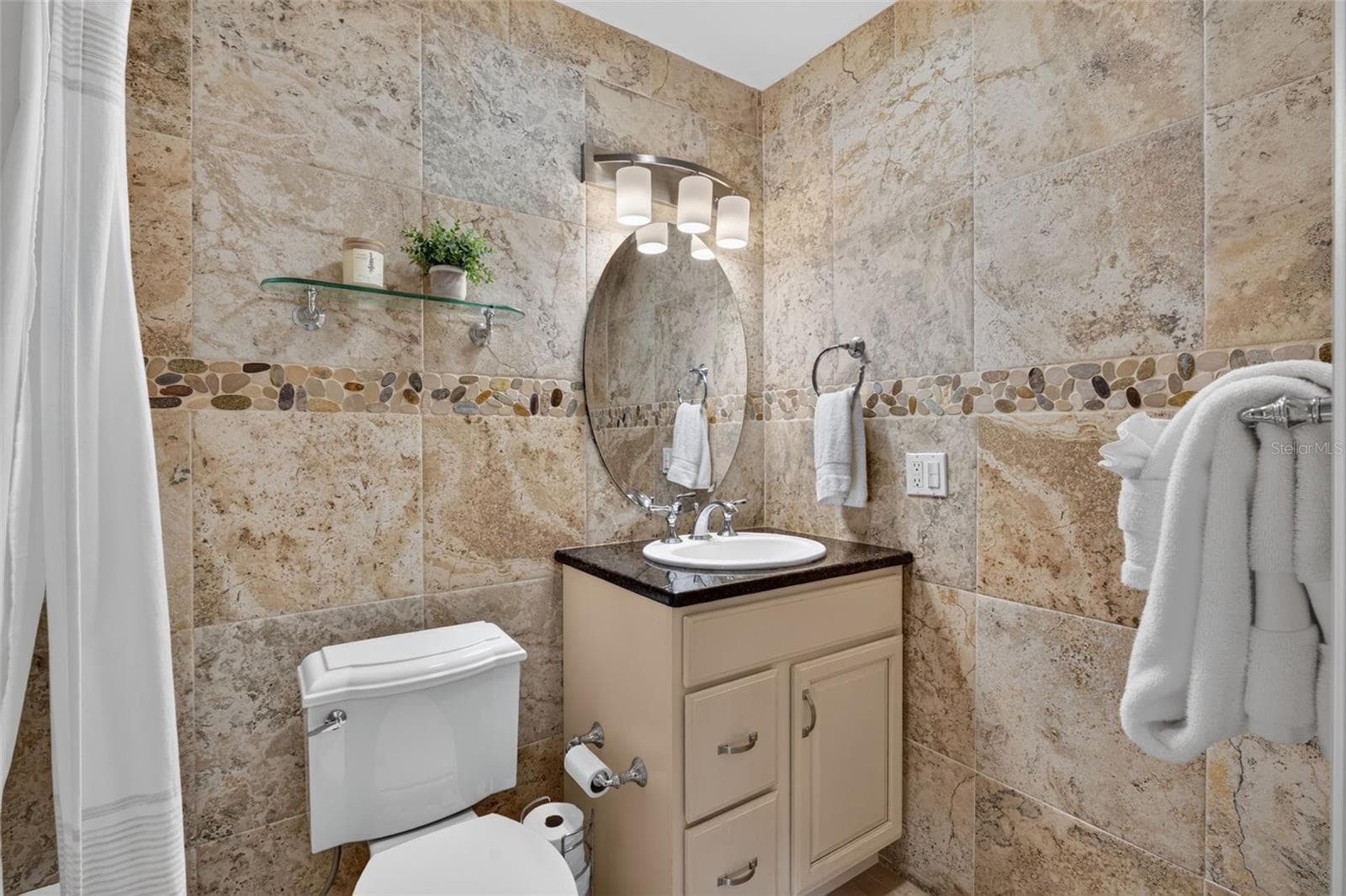 primary bath - 1141 W PEPPERTREE DR #1141, SARASOTA