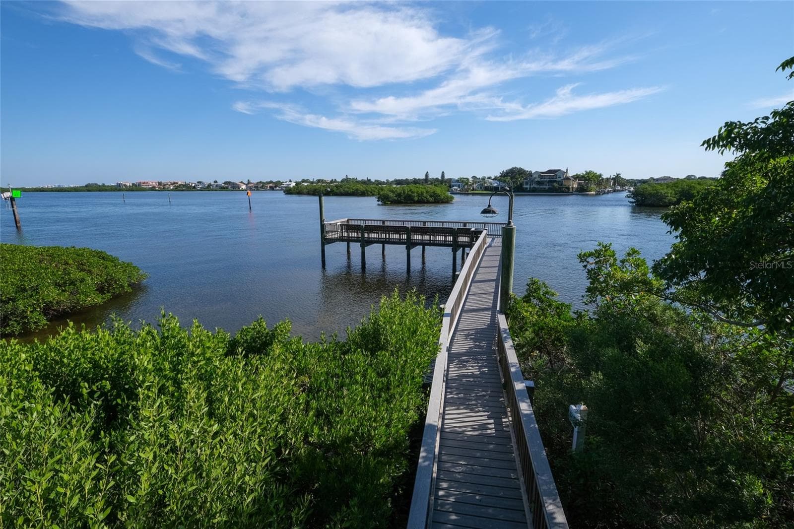 bay side fishing pier - 1141 W PEPPERTREE DR #1141, SARASOTA