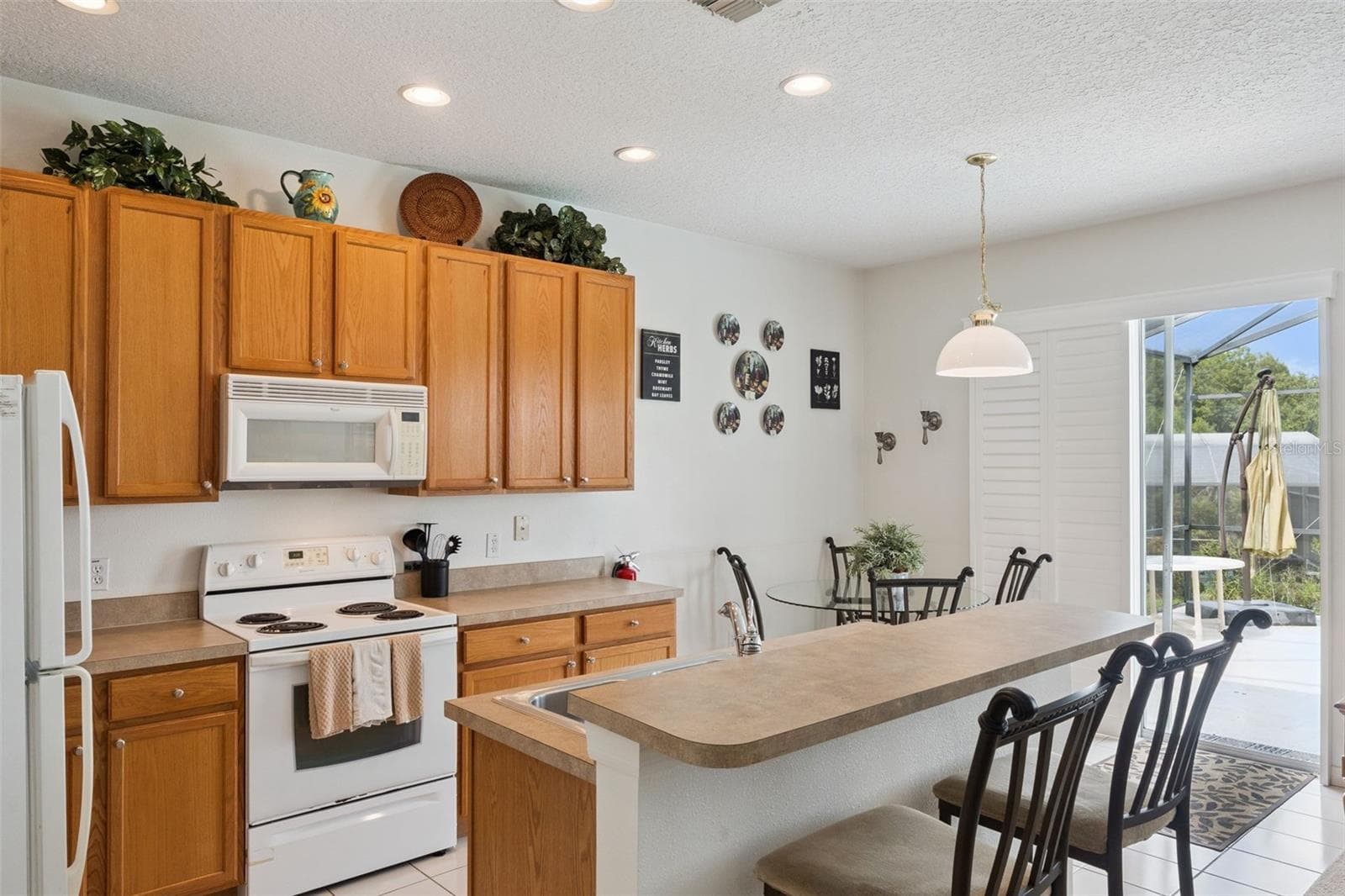 Single Family Residence at 1020 PINE RIDGE DR, DAVENPORT, photo 13 of 39