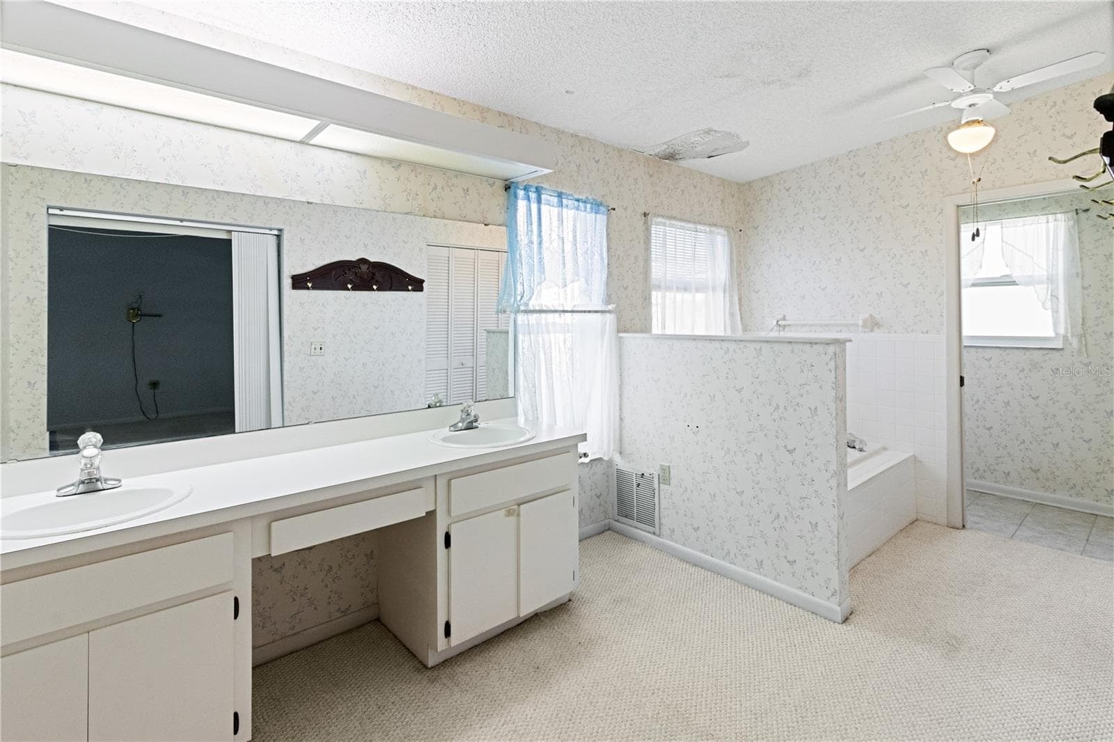 Primary Bath - 3433 GLEN ABBEY LN, LAKELAND