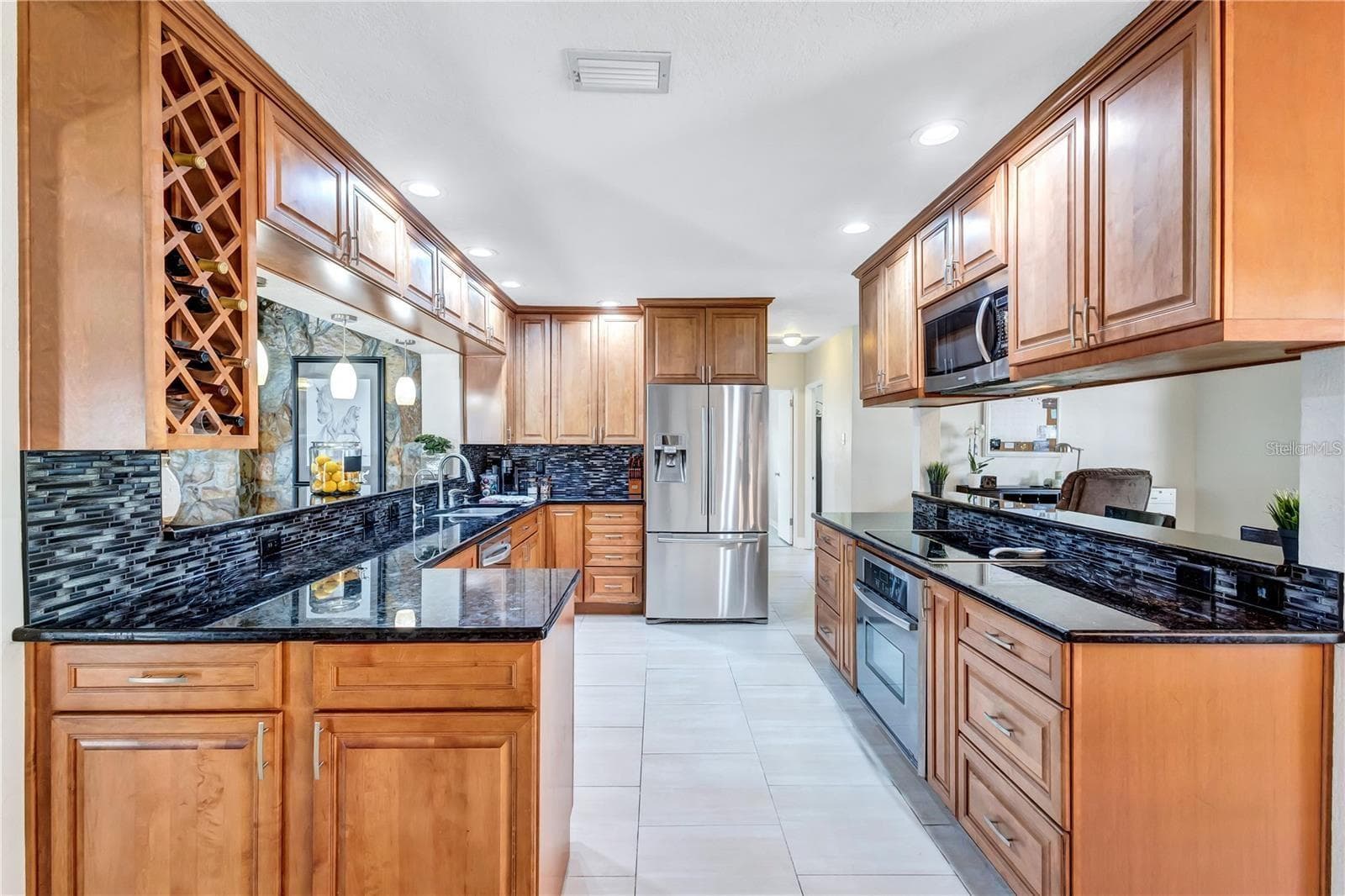 KITCHEN - 8532 KUMQUAT AVE, SEMINOLE