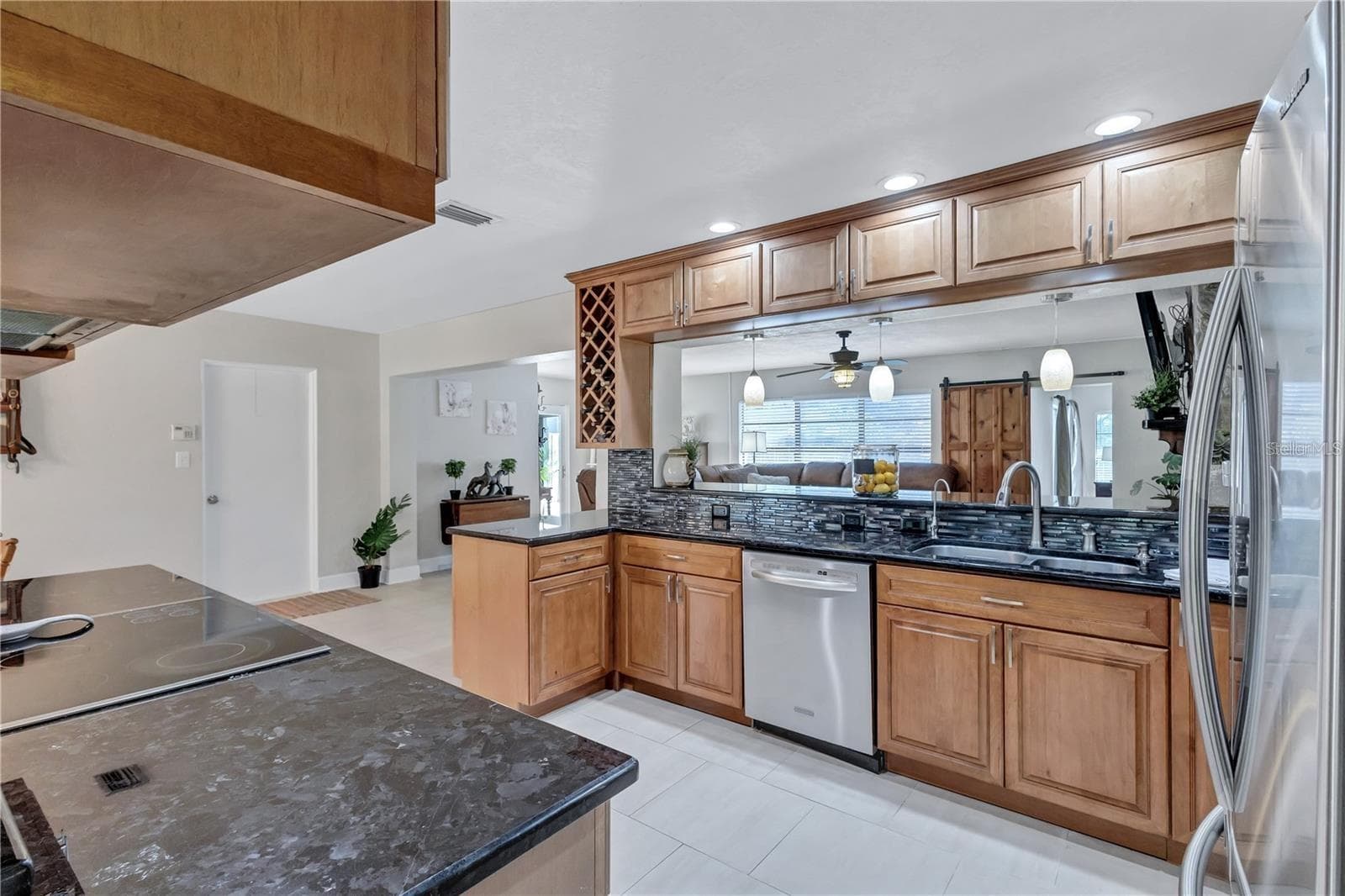 KITCHEN - 8532 KUMQUAT AVE, SEMINOLE