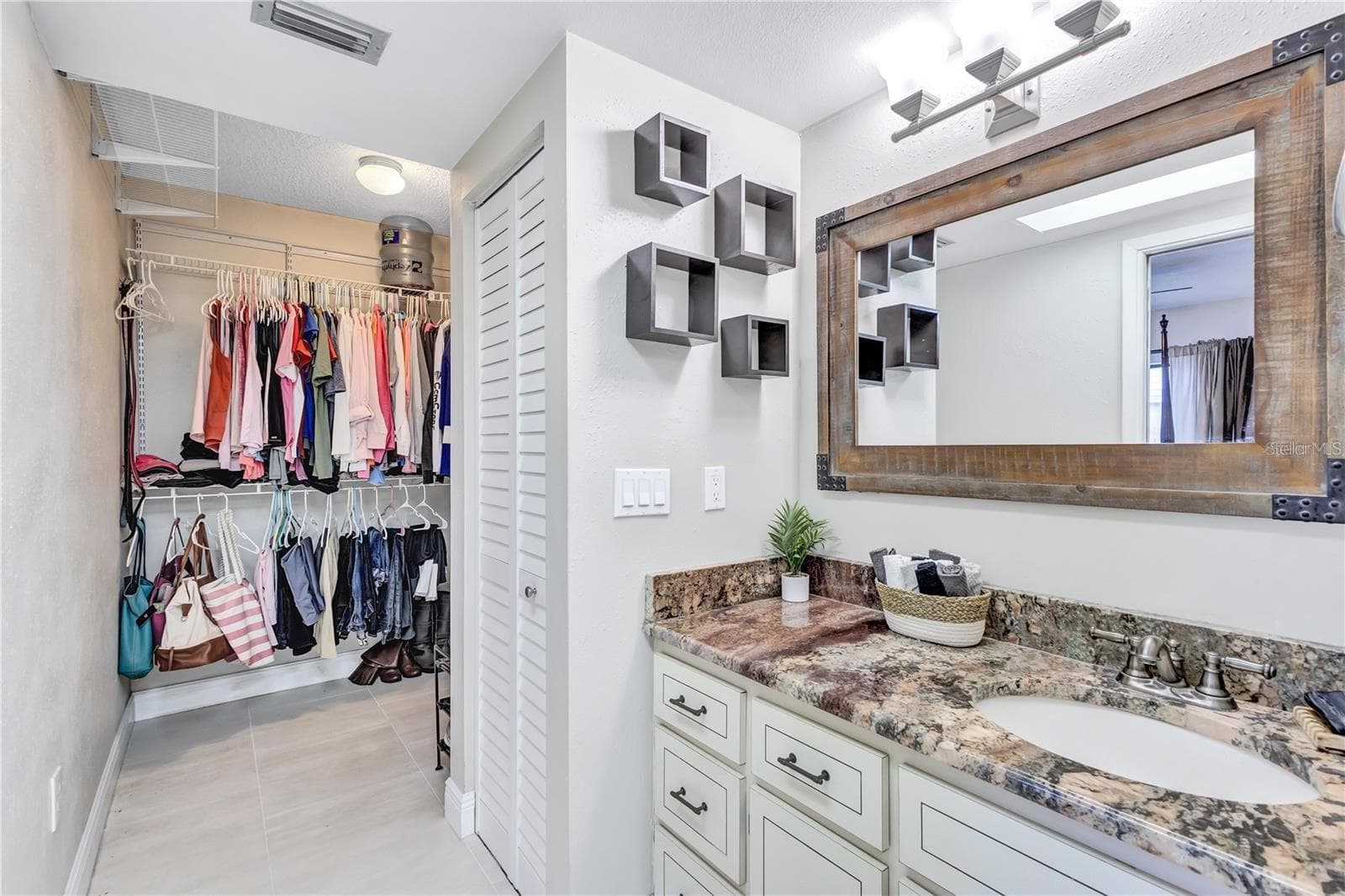 WALK-IN CLOSET - 8532 KUMQUAT AVE, SEMINOLE