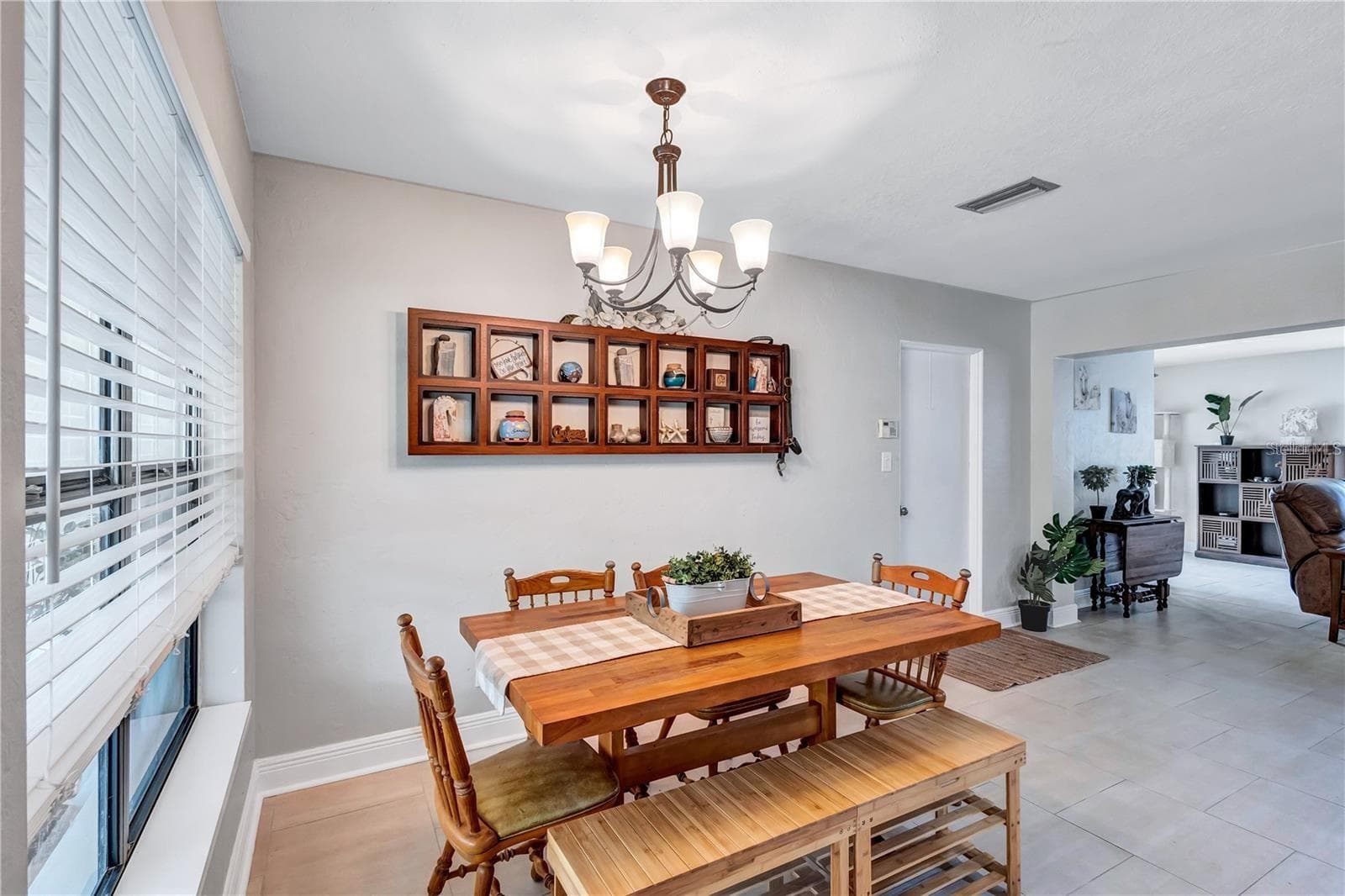 DINING AREA - 8532 KUMQUAT AVE, SEMINOLE