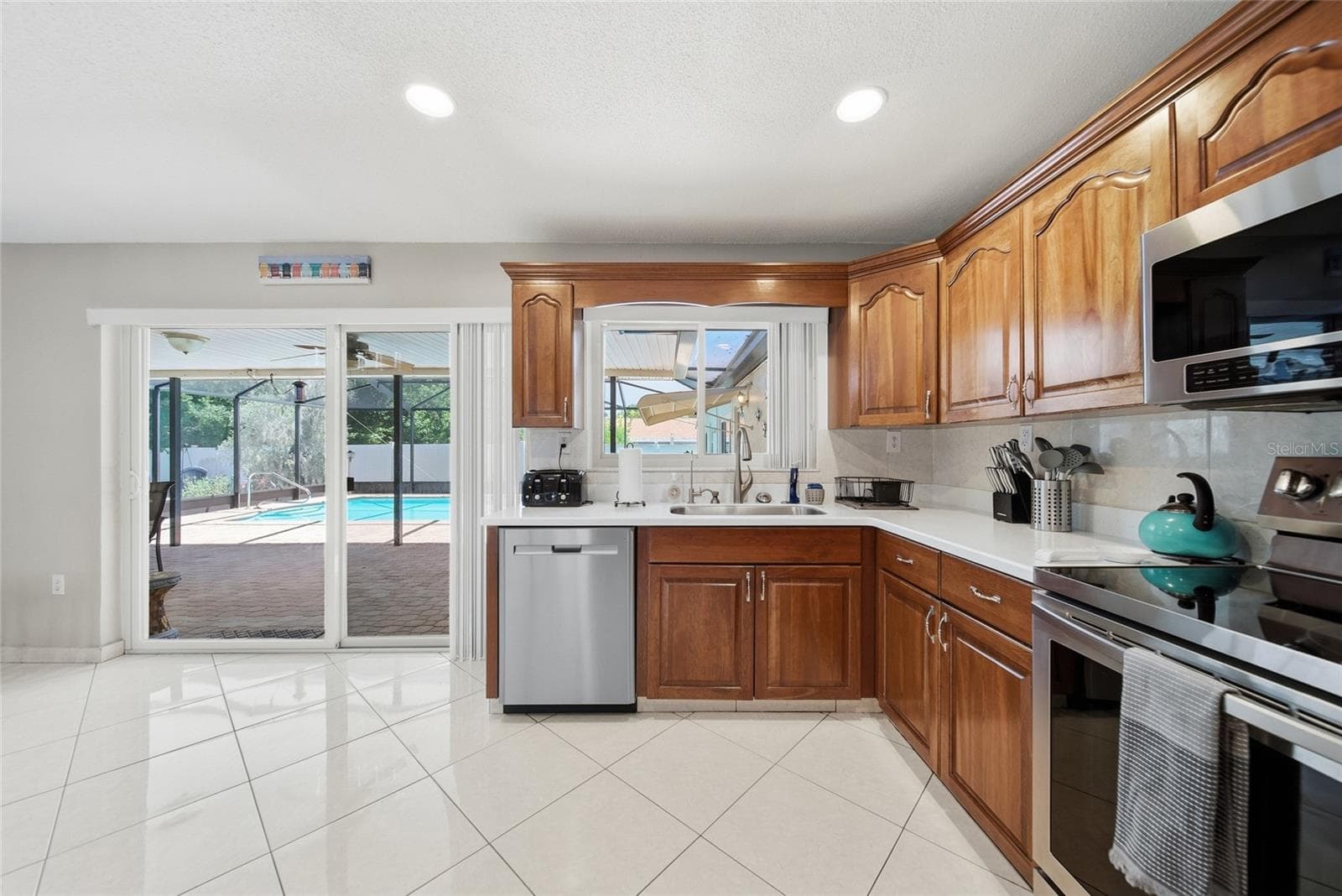Kitchen - 1403 GARDEN AVE, TARPON SPRINGS