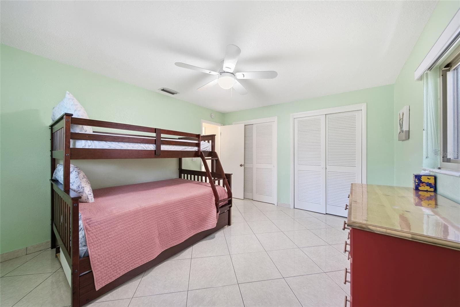 Single Family Residence at 1403 GARDEN AVE, TARPON SPRINGS, photo 27 of 48