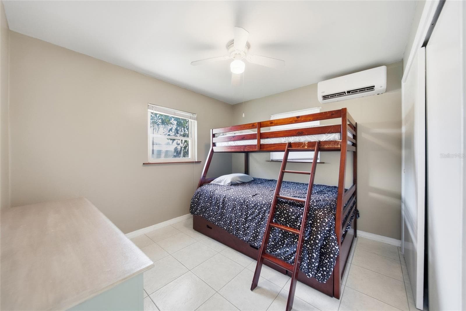 Single Family Residence at 1403 GARDEN AVE, TARPON SPRINGS, photo 33 of 48