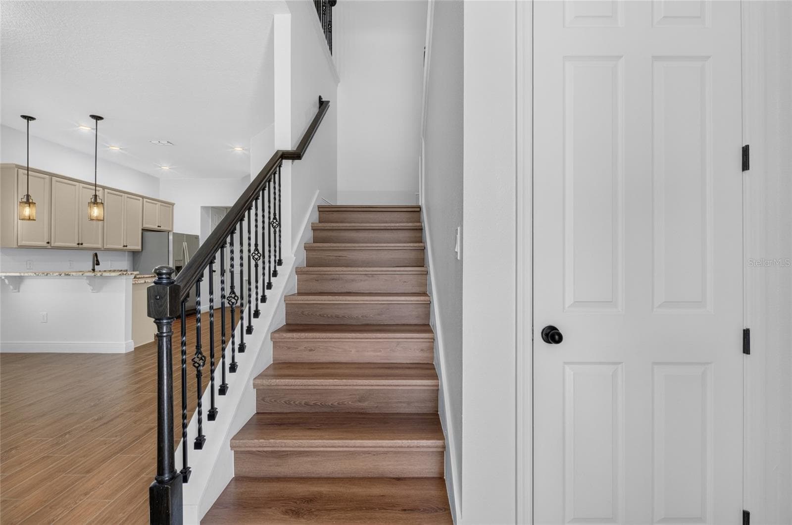 Single Family Residence at 14543 GOLDEN HARBOR LN, WINTER GARDEN, photo 9 of 75