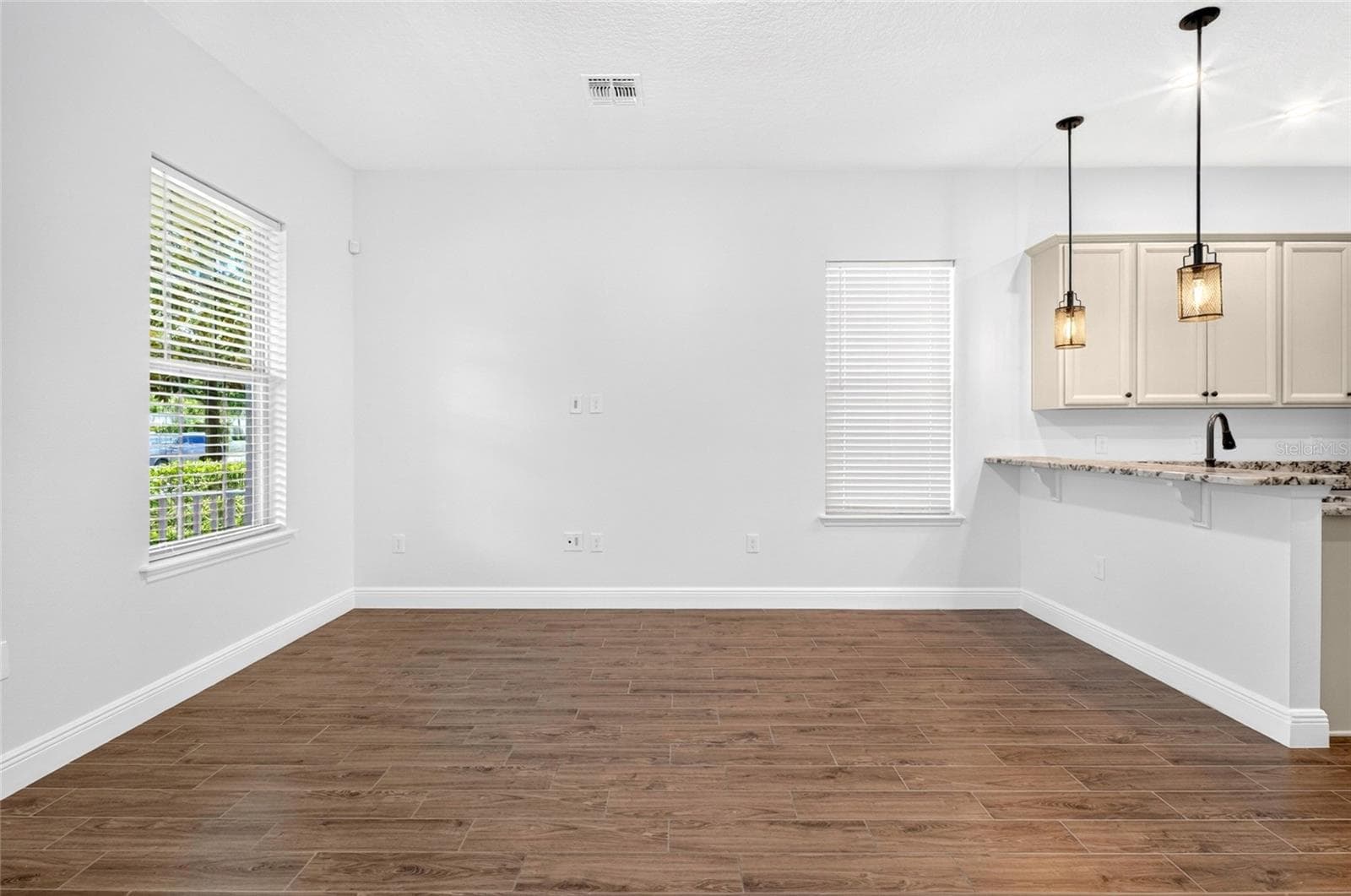 Single Family Residence at 14543 GOLDEN HARBOR LN, WINTER GARDEN, photo 13 of 75