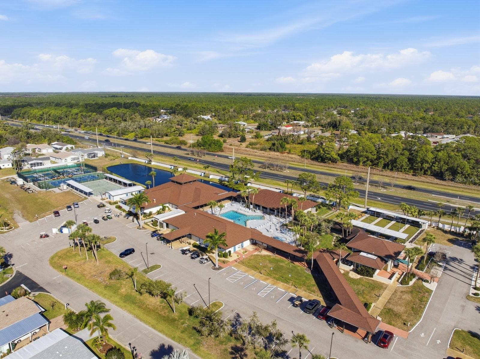 Manufactured Home at 129 NAUTICAL DR, NORTH PORT, photo 33 of 34