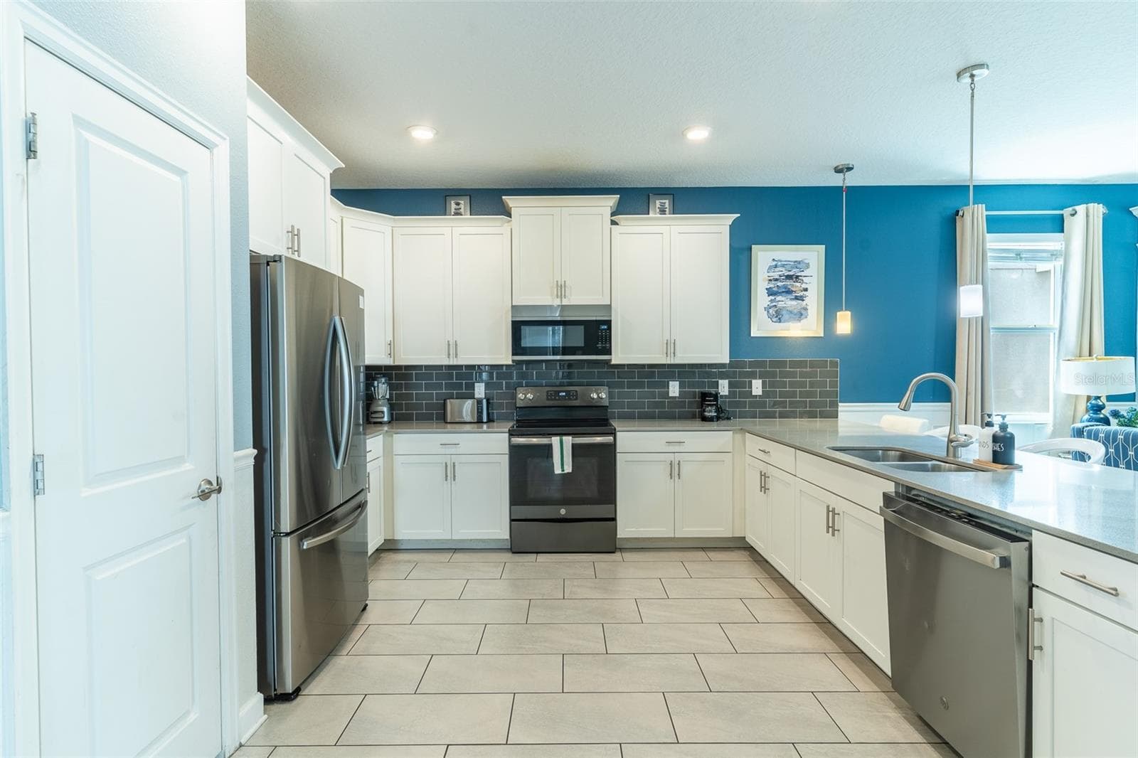 Single Family Residence at 1532 MAIDSTONE CT, DAVENPORT, photo 8 of 90