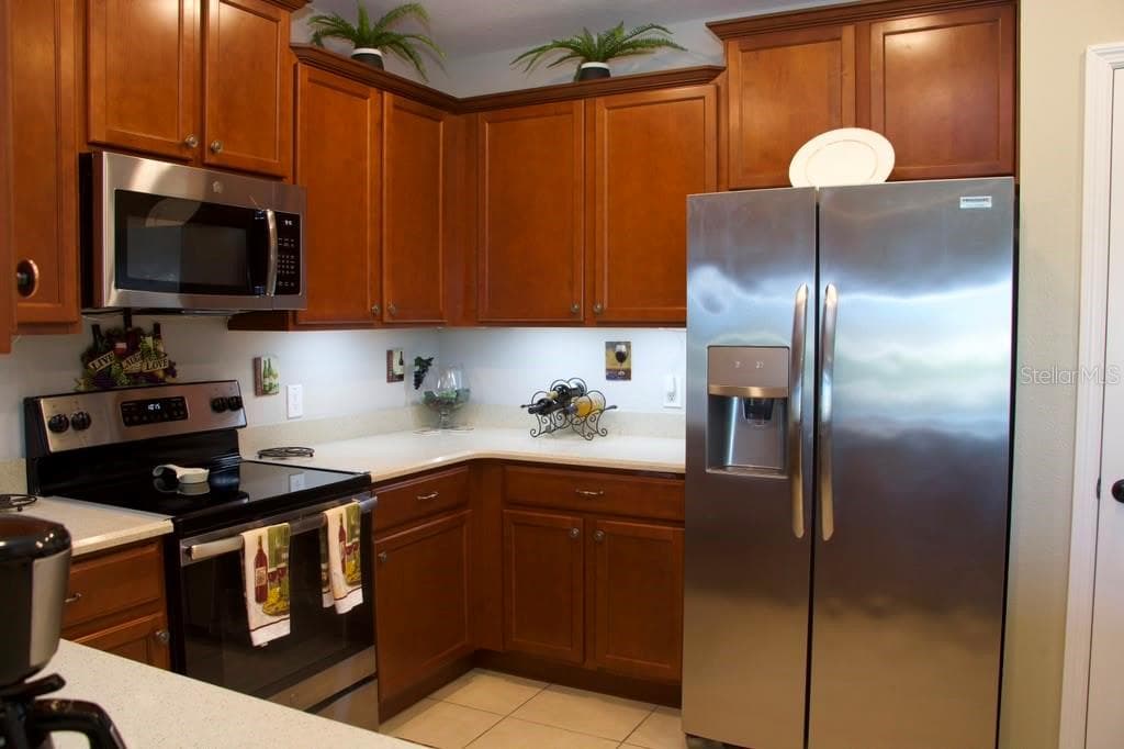 Kitchen - 411 BLUE LAKE CIR, KISSIMMEE