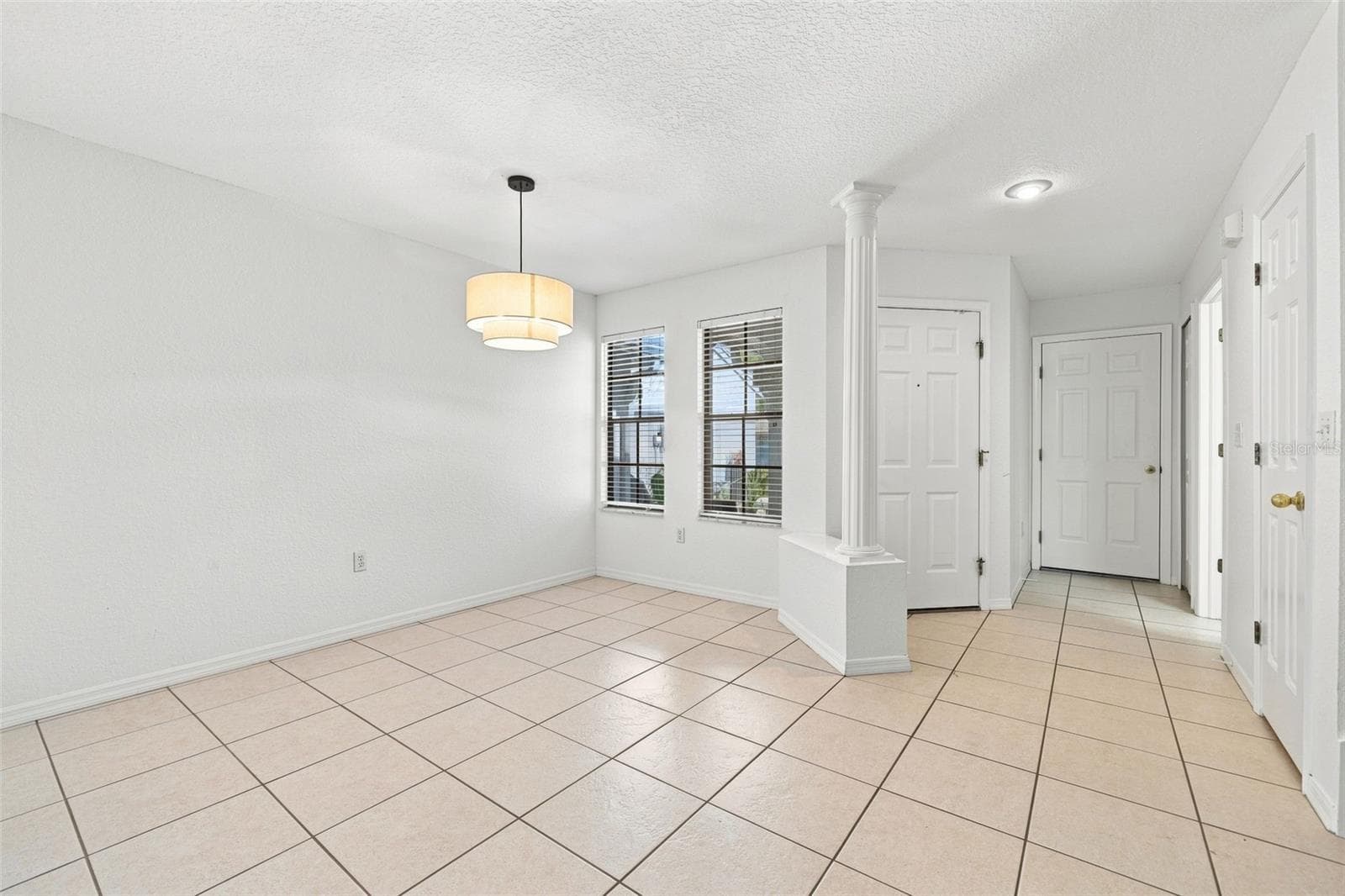 Townhouse at 4176 BRENTWOOD PARK CIR, TAMPA, photo 10 of 32