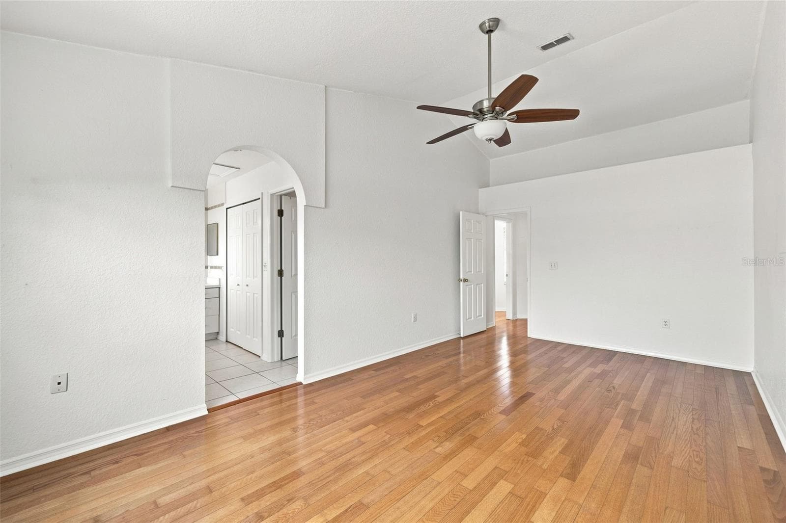 Townhouse at 4176 BRENTWOOD PARK CIR, TAMPA, photo 22 of 32
