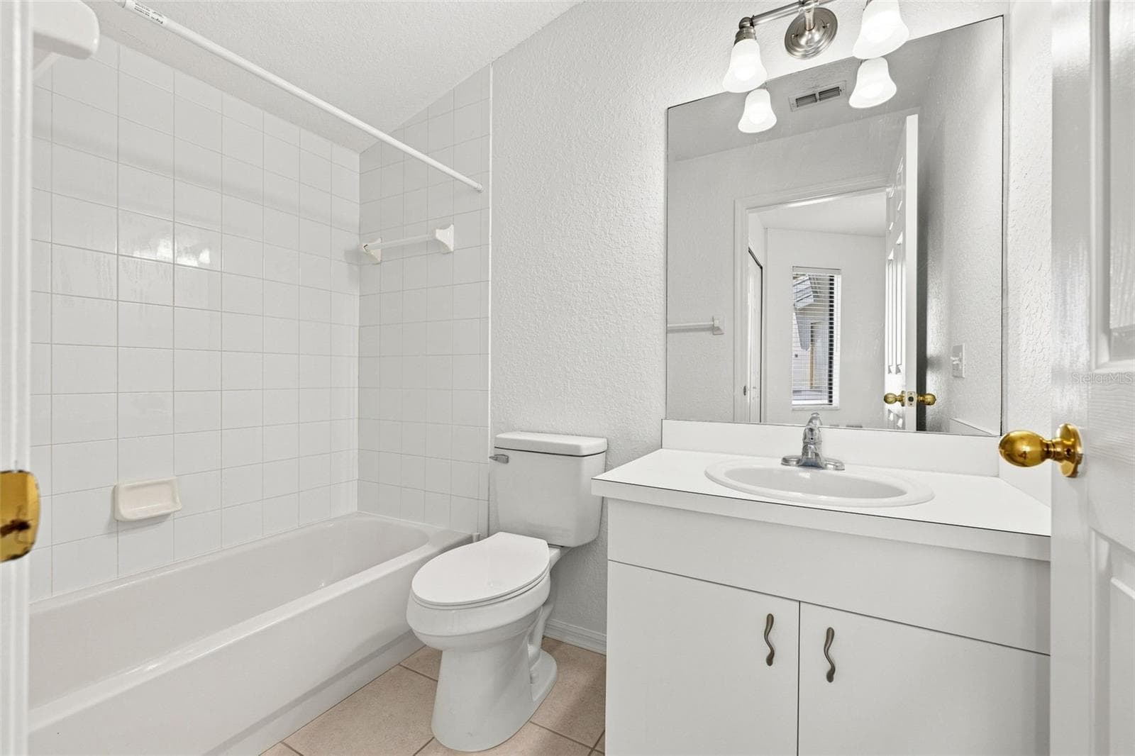 Townhouse at 4176 BRENTWOOD PARK CIR, TAMPA, photo 27 of 32