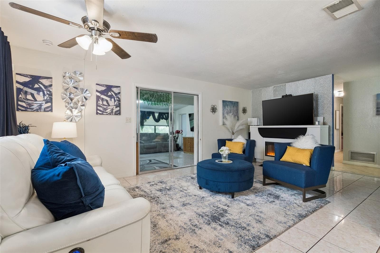 Single Family Residence at 1912 SAXON BLVD, DELTONA, photo 4 of 23
