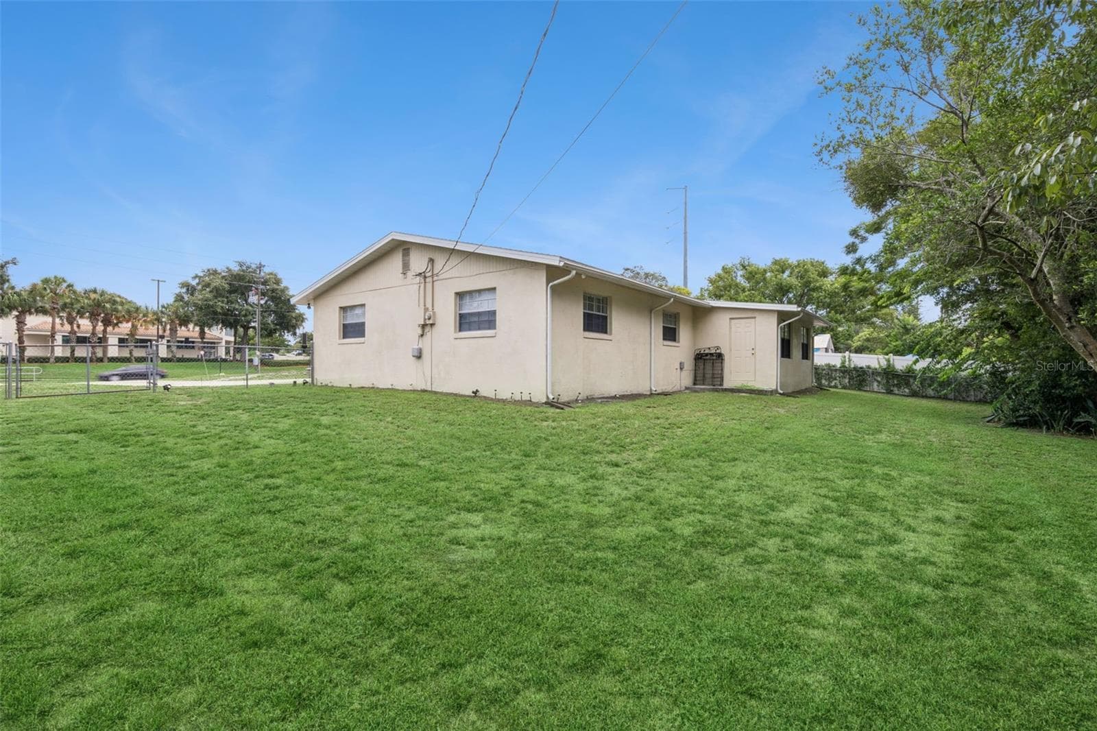 Single Family Residence at 1912 SAXON BLVD, DELTONA, photo 20 of 23