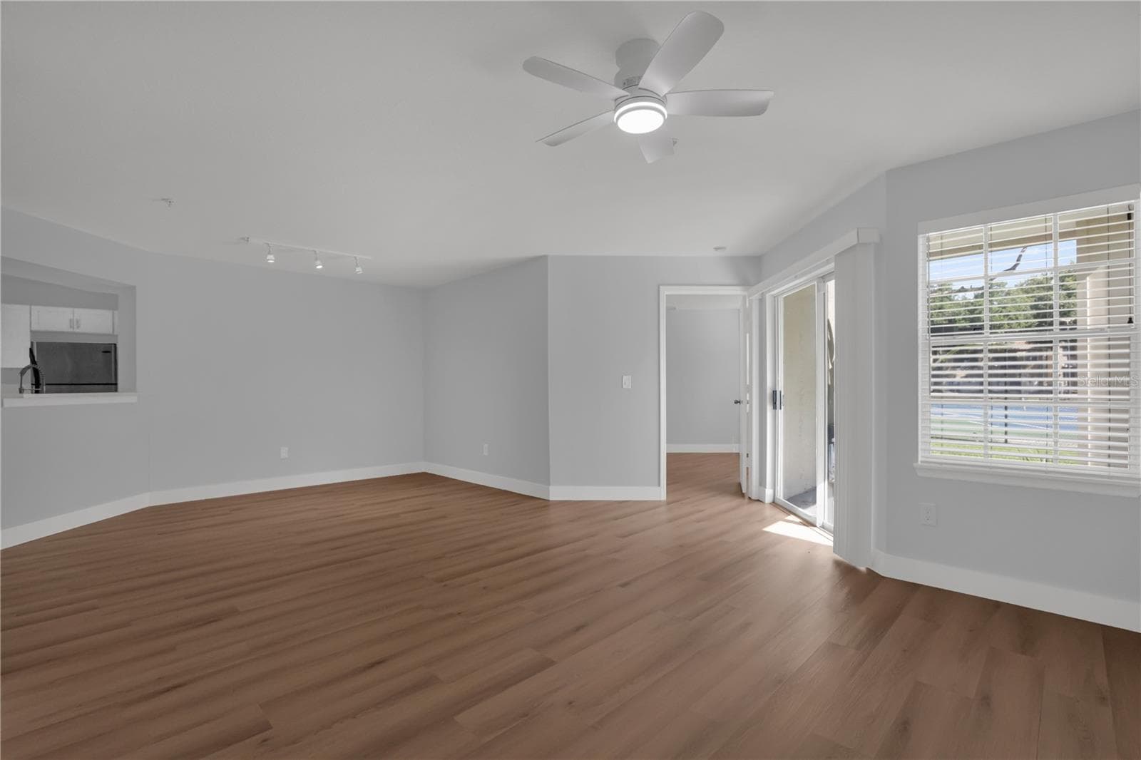 Condominium at 7300 WESTPOINTE BLVD #717, ORLANDO, photo 8 of 33