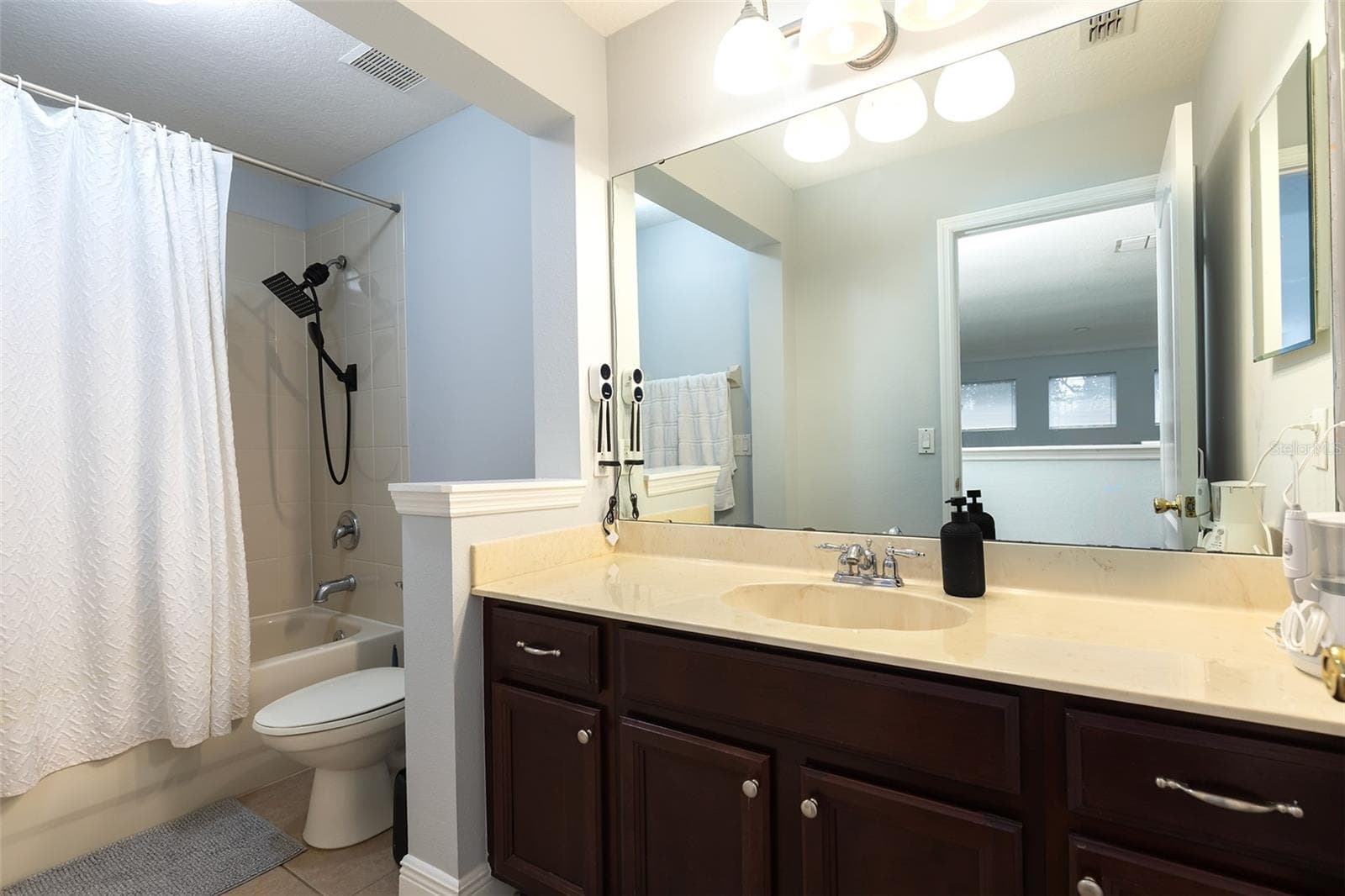 Single Family Residence at 5421 GEMGOLD CT, WINDERMERE, photo 24 of 35