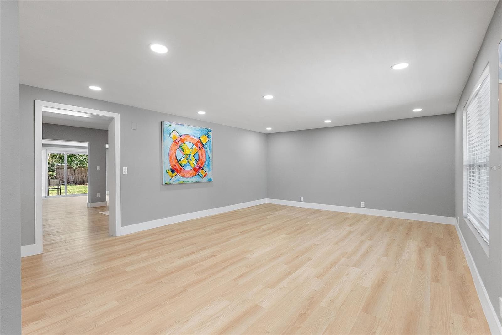 Single Family Residence at 3926 HELENA ST NE, ST PETERSBURG, photo 11 of 31