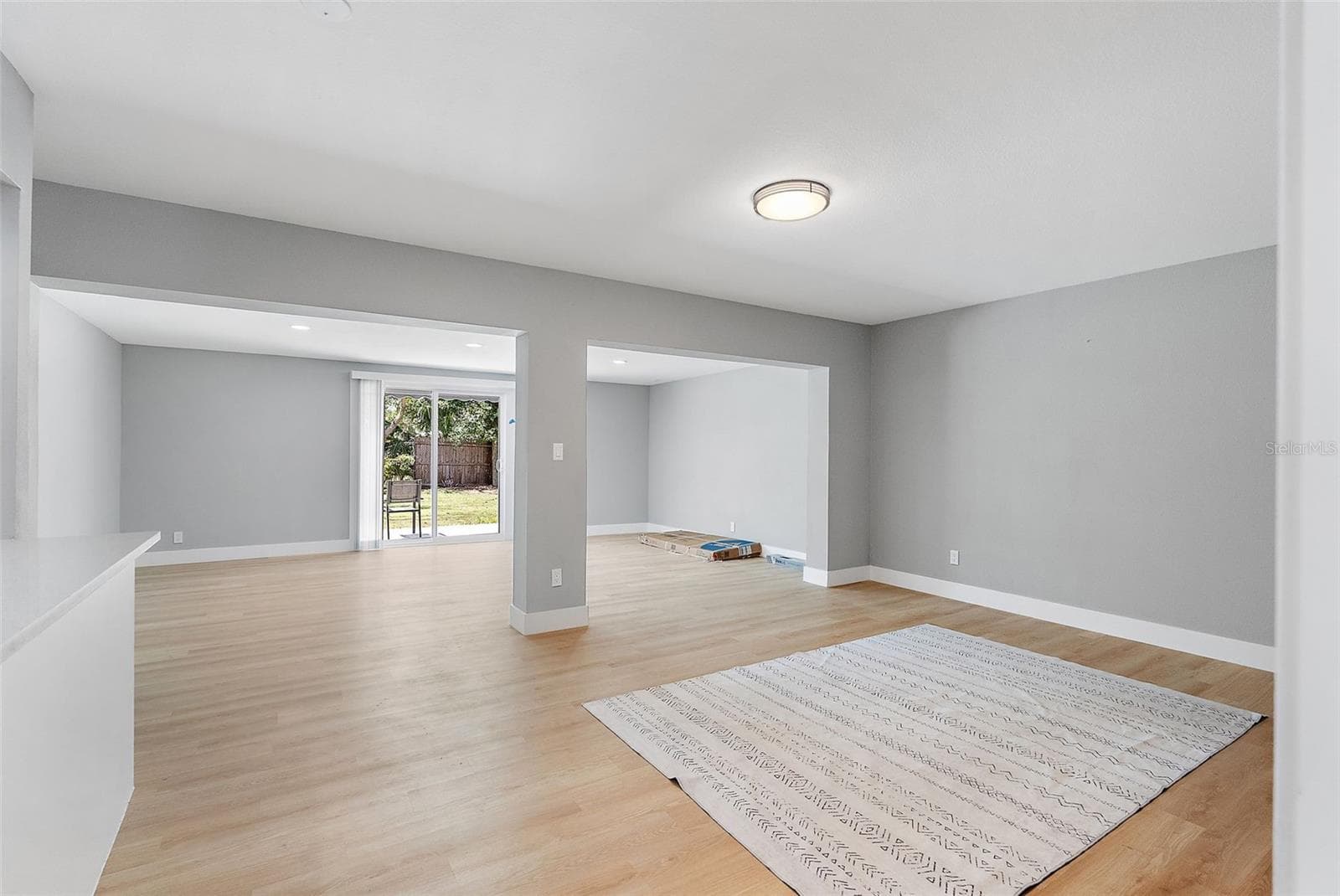Single Family Residence at 3926 HELENA ST NE, ST PETERSBURG, photo 15 of 31