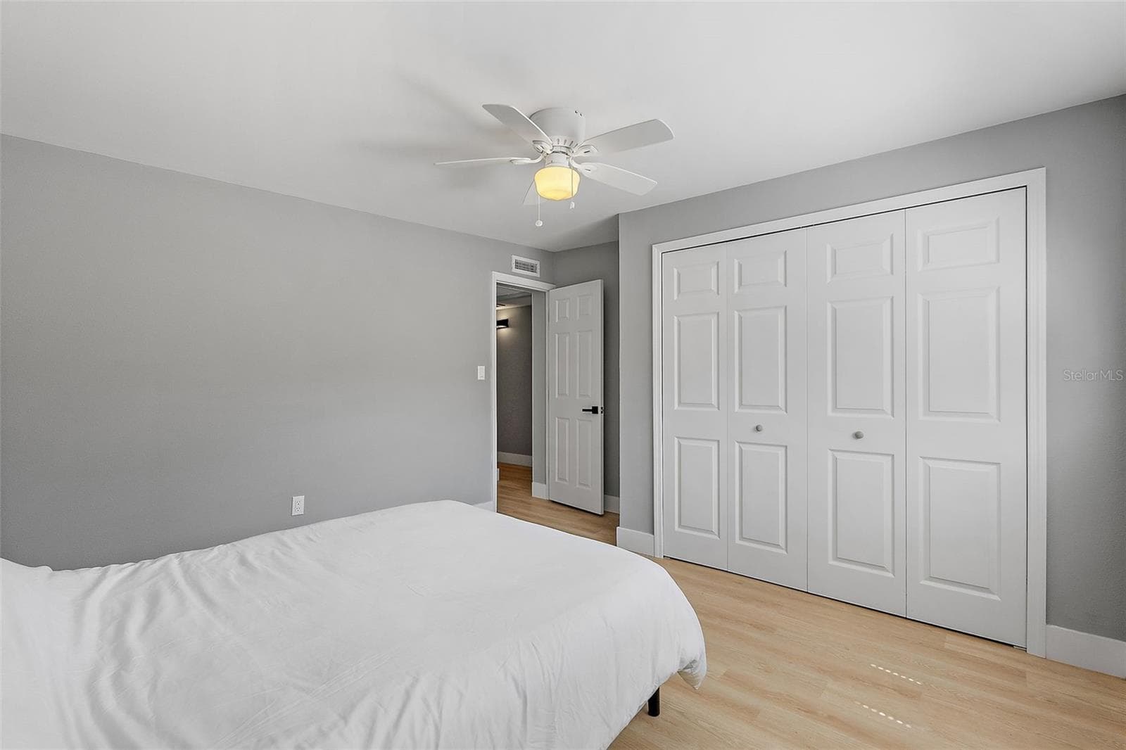 Single Family Residence at 3926 HELENA ST NE, ST PETERSBURG, photo 22 of 31