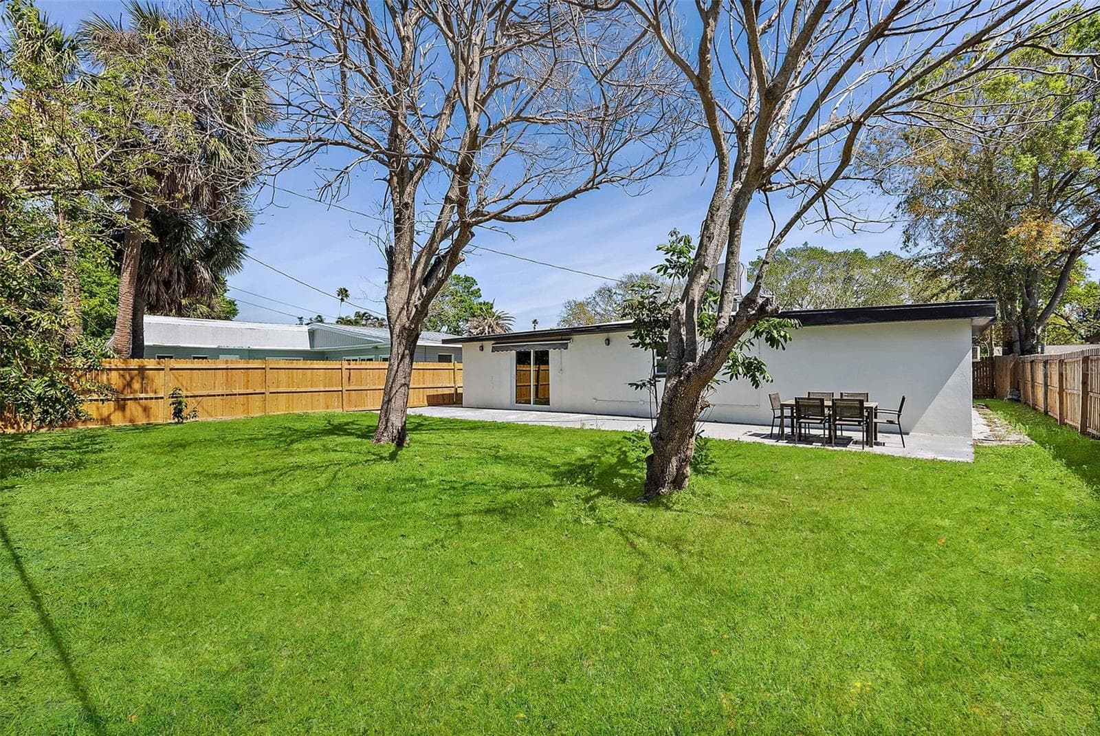 Single Family Residence at 3926 HELENA ST NE, ST PETERSBURG, photo 29 of 31