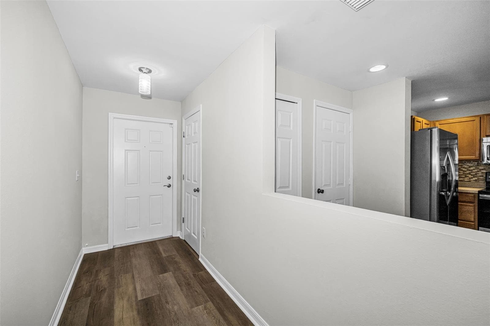 Entryway - 8013 SUTTON TERRACE LN, TAMPA