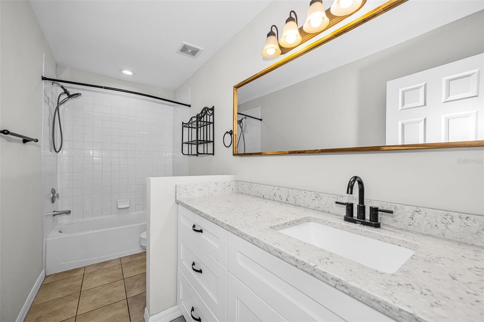 Primary Bathroom - 8013 SUTTON TERRACE LN, TAMPA