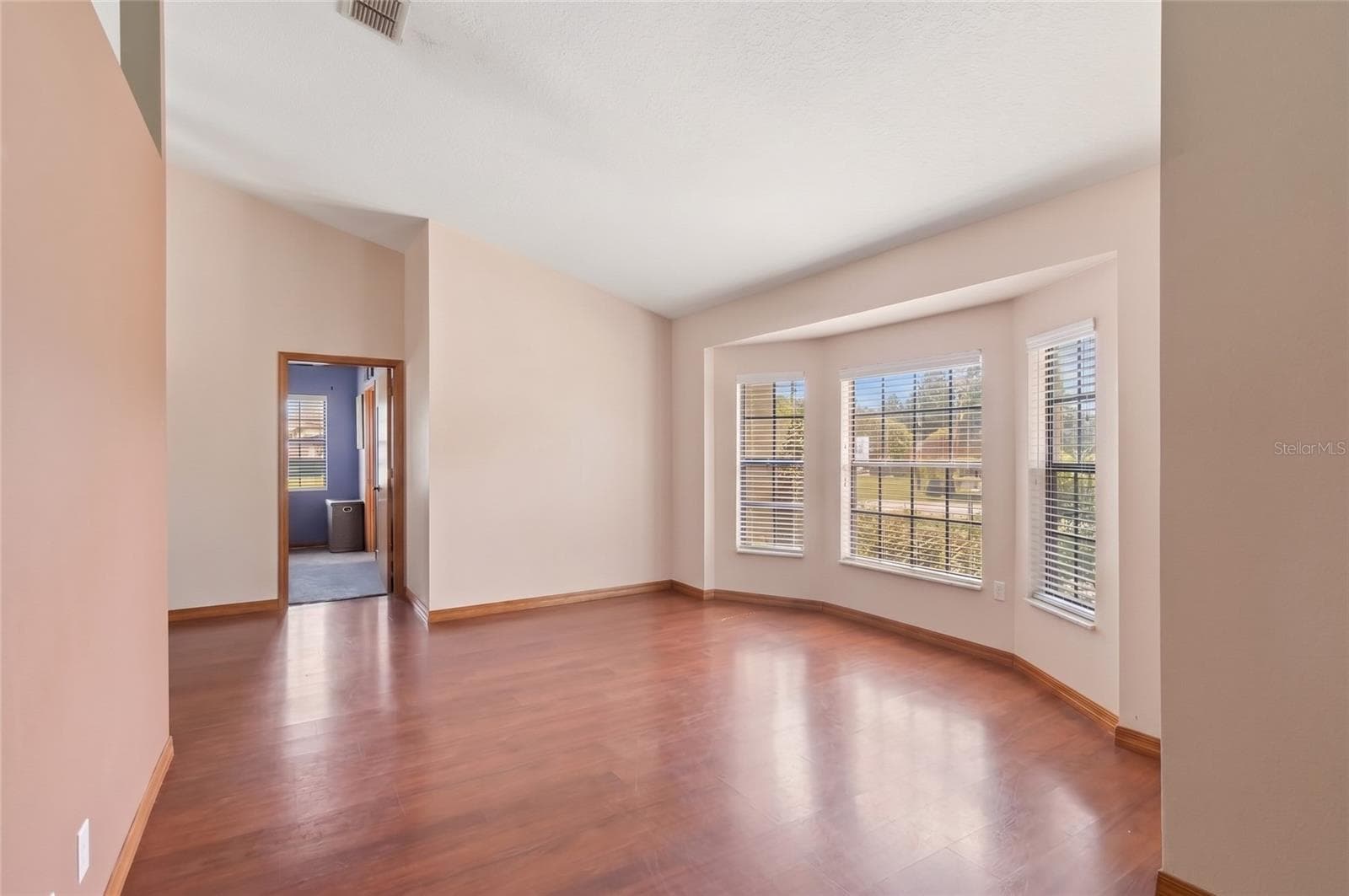 Family Room - 2207 DEATA CT, ST CLOUD