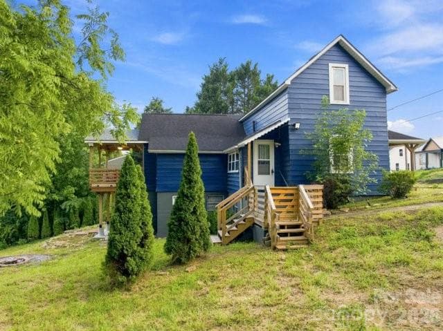 Single Family Residence at 403 SW Spruce Street SW, Lenoir, photo 27 of 32
