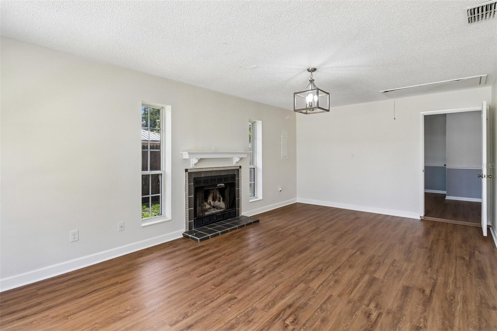 Single Family Residence at 2718 SHADYWOOD PL, LAKELAND, photo 4 of 33