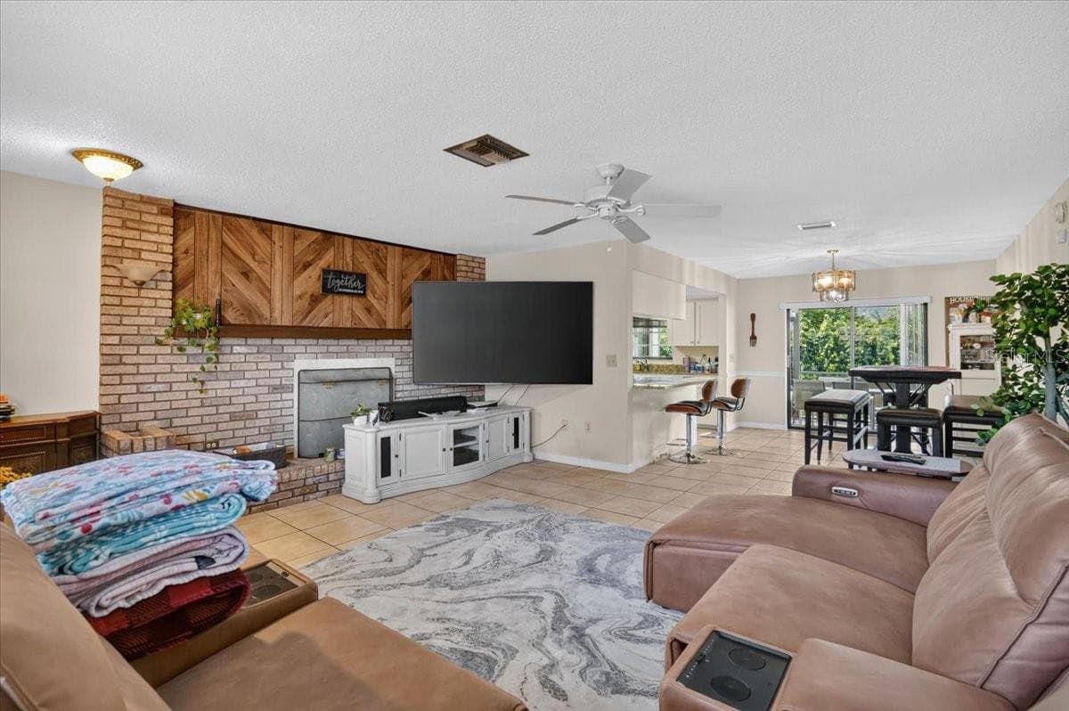 Single Family Residence at 5031 BRANDEIS CIR S, SARASOTA, photo 6 of 36