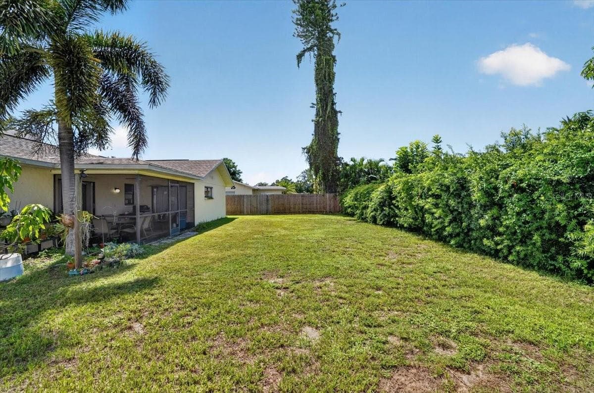 Single Family Residence at 5031 BRANDEIS CIR S, SARASOTA, photo 27 of 36